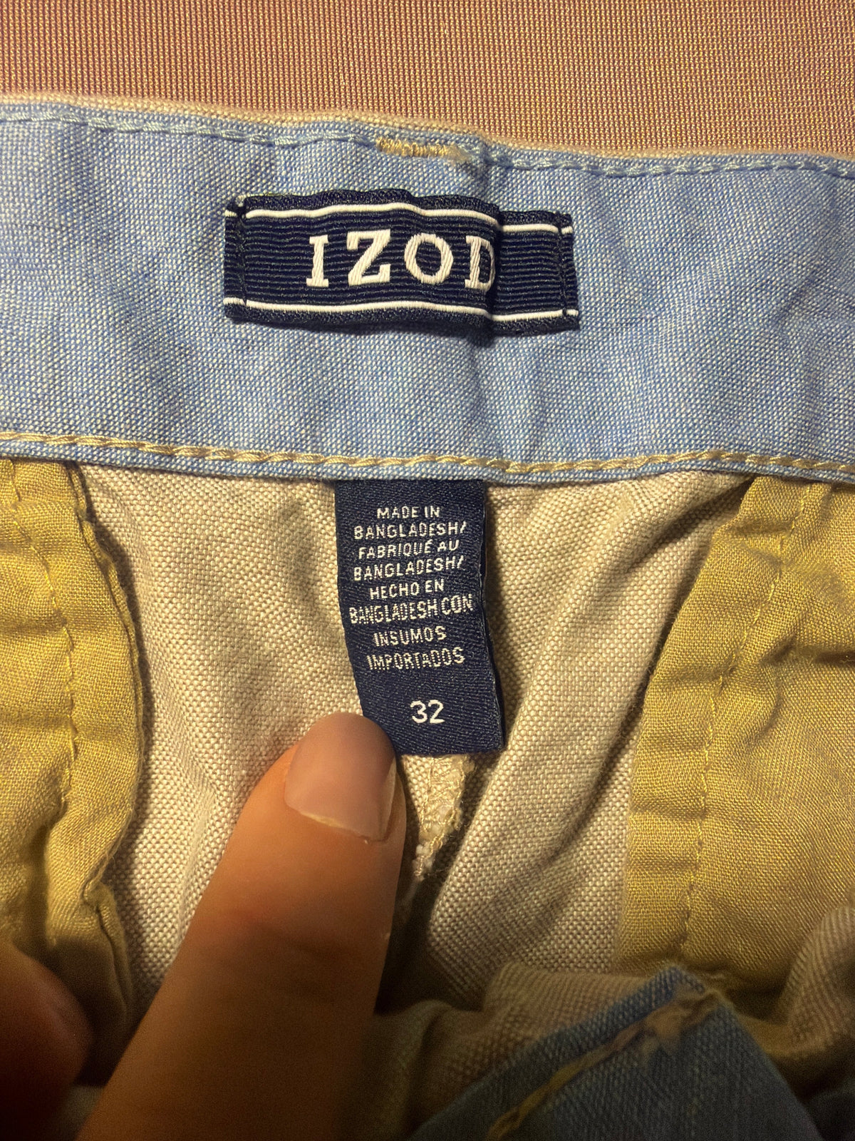 IZOD Men's Khaki Chino Shorts – Size 32