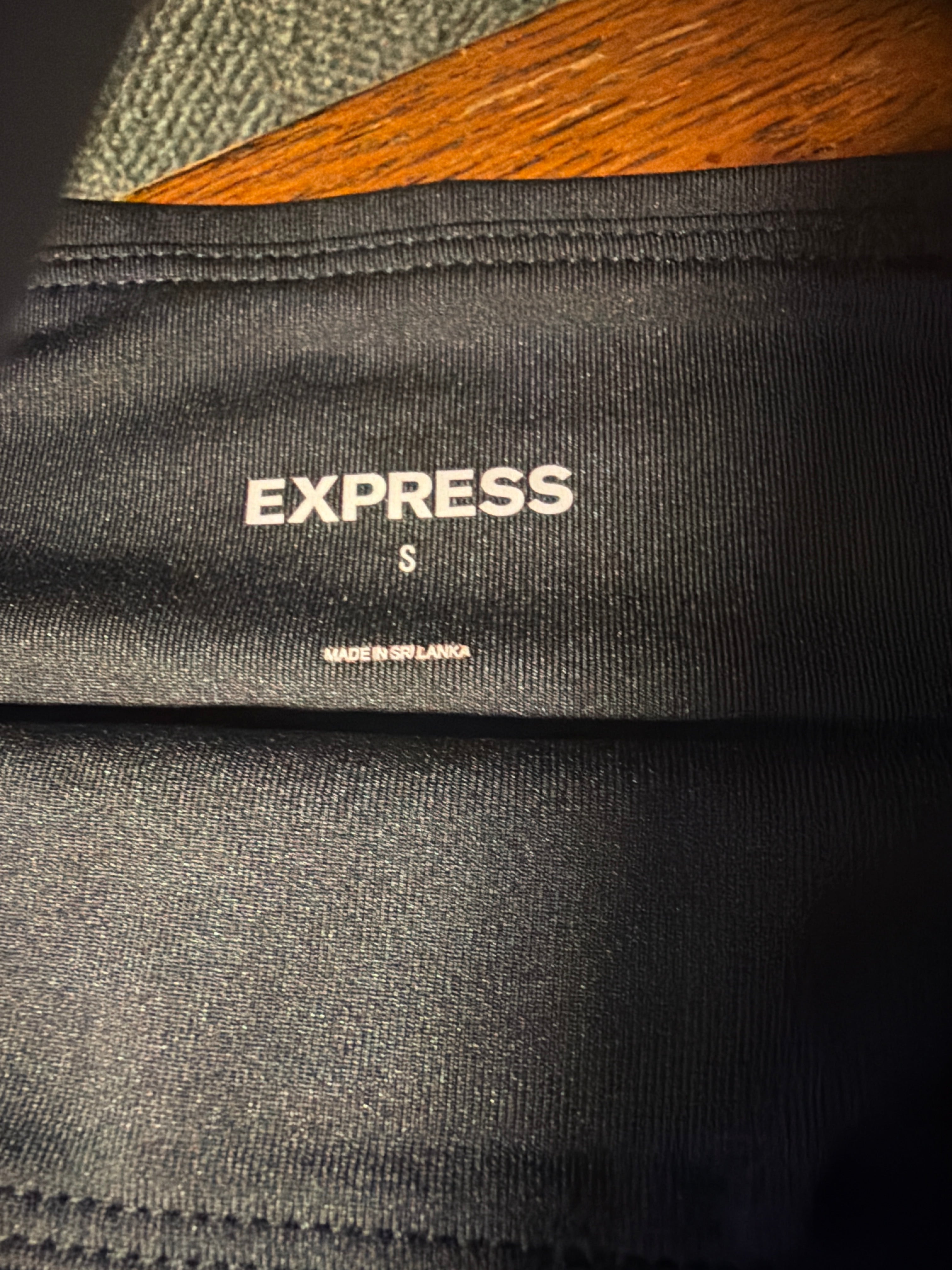 Express High-Waist Pocket Leggings – Size L