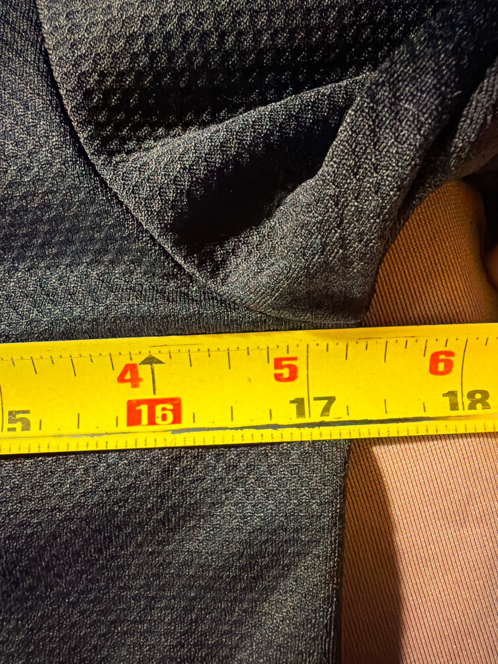Under Armour HeatGear Quarter-Zip Pullover | Youth Large