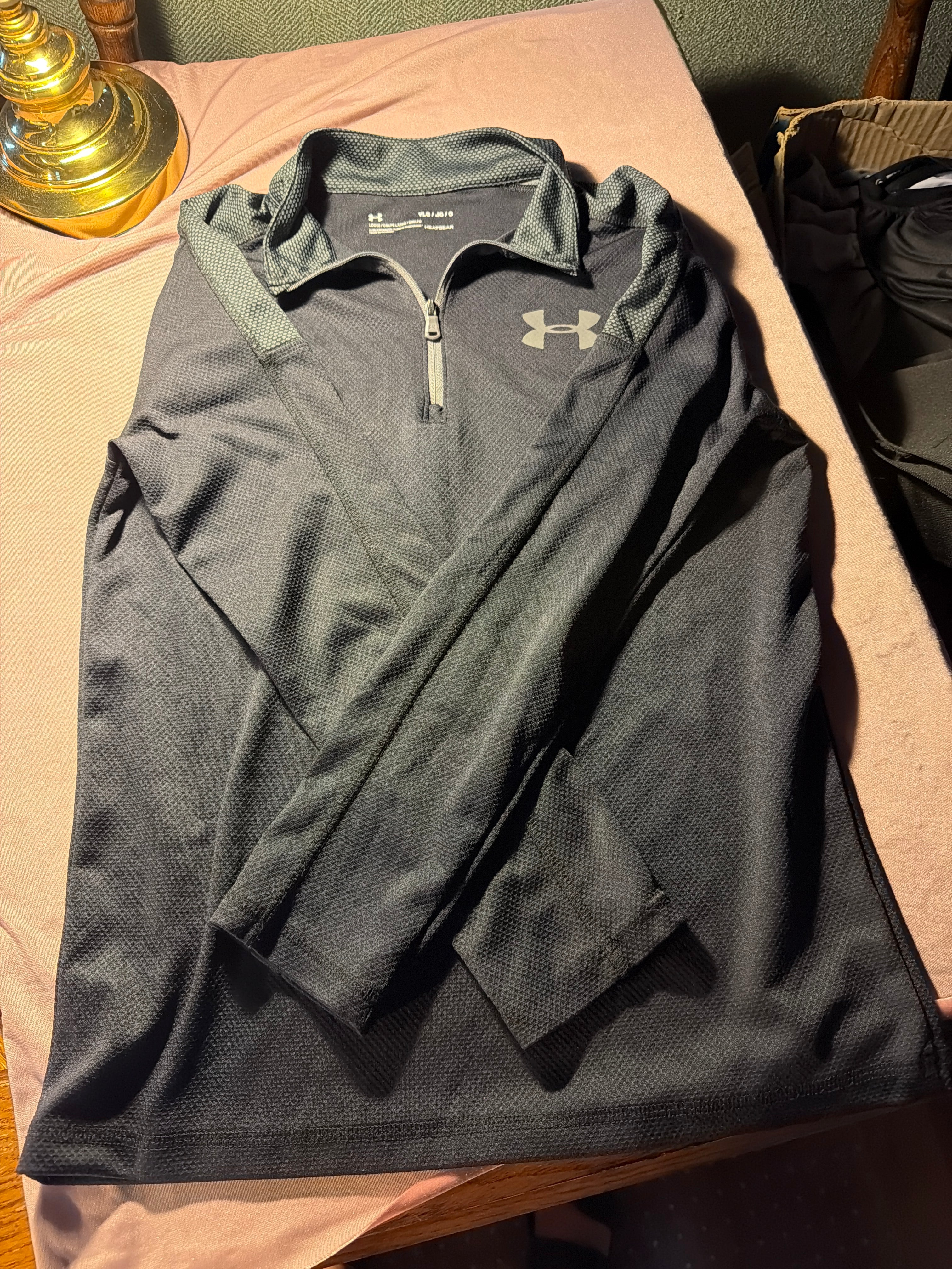 Under Armour HeatGear Quarter-Zip Pullover | Youth Large (YLG)
