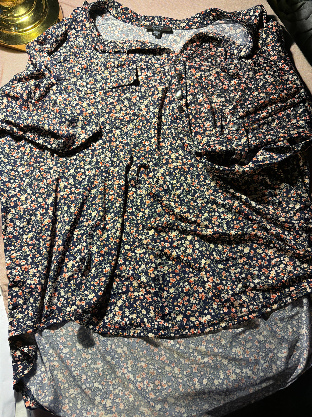 Cocomo Petite Ditsy Floral Blouse – Navy, Size PXL