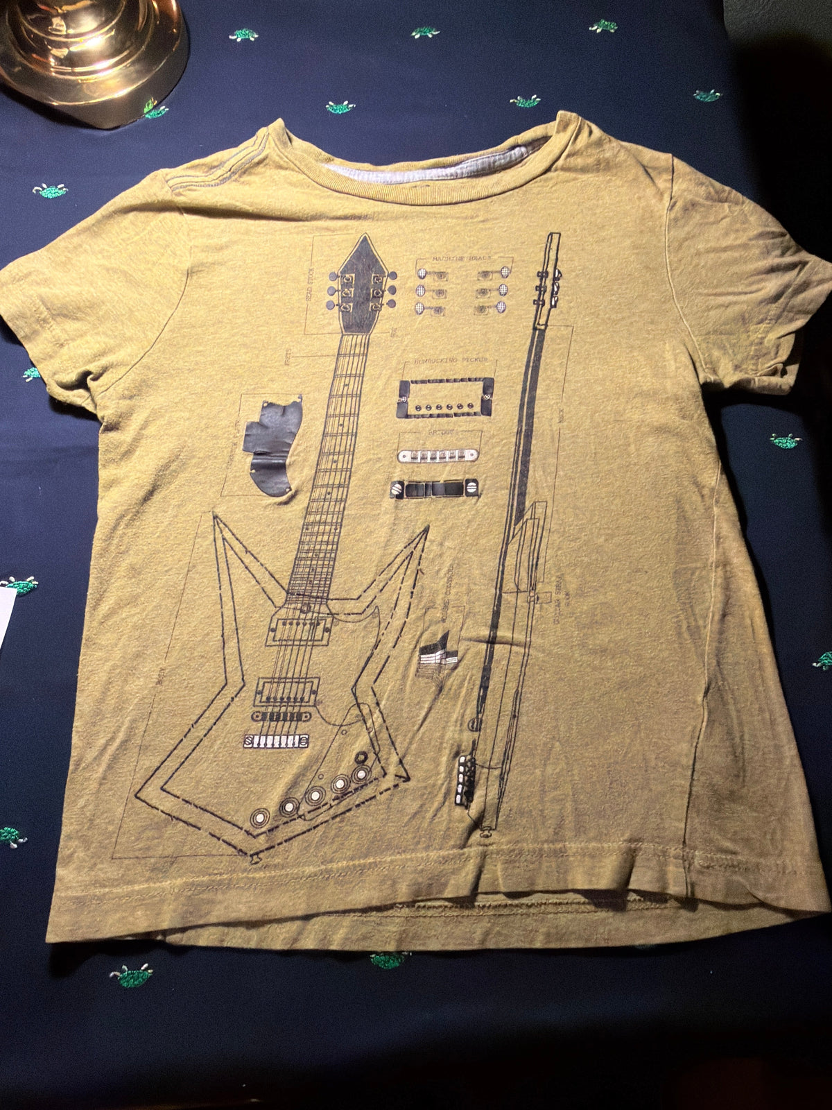 Kids Electric Guitar Blueprint Graphic Tee – Olive/Khaki – Size S (7-8)