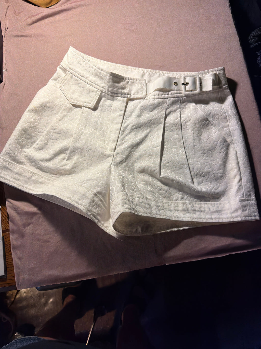 iROO Moderato White Jacquard High-Waist Shorts with Belt | Size 36