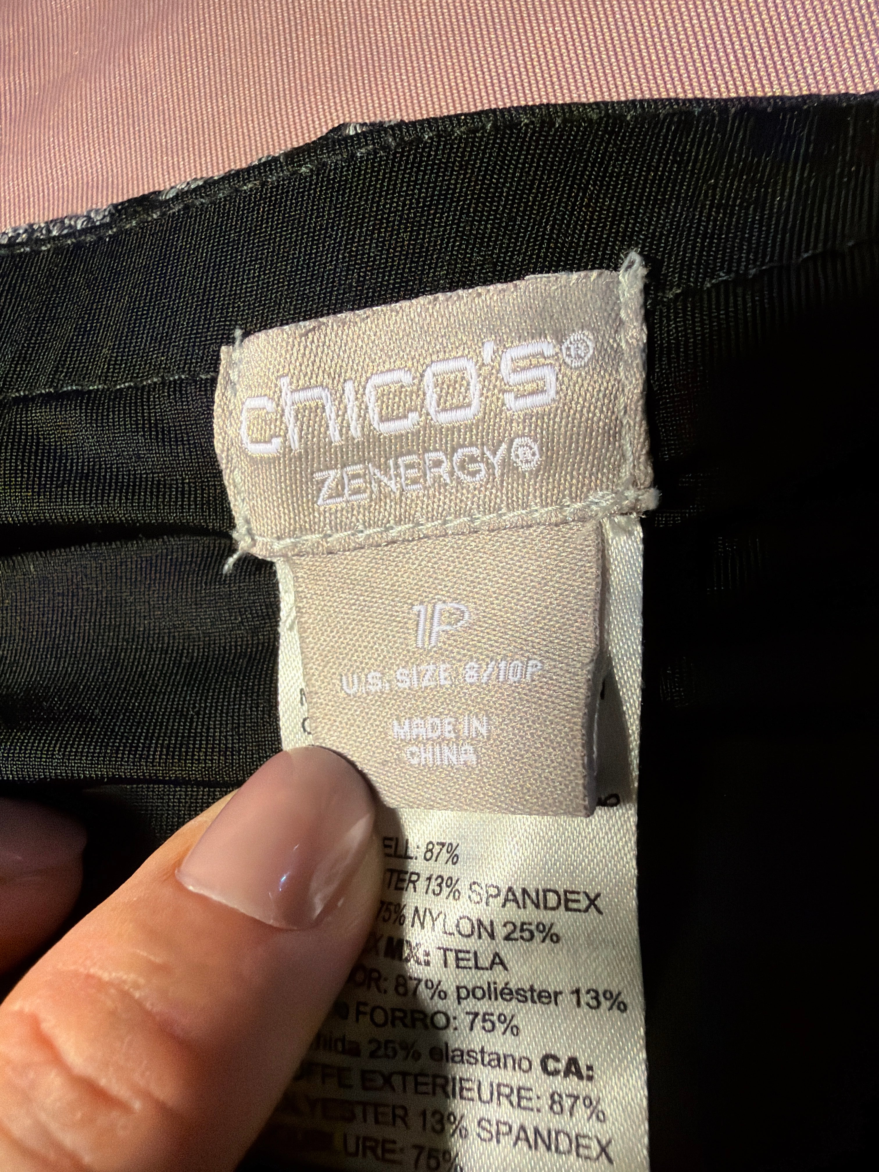 Chico's Zenergy Polka Dot Herringbone Pants – Gray/Black, Size 1P (US 8/10P)