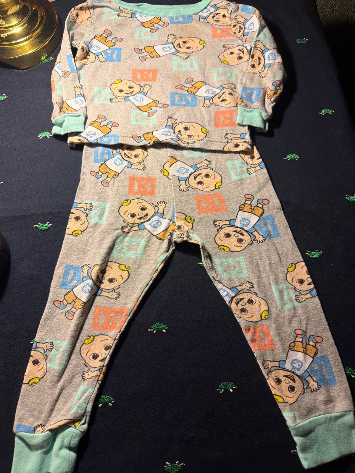 CoComelon 2-Piece Pajama Set – 3T