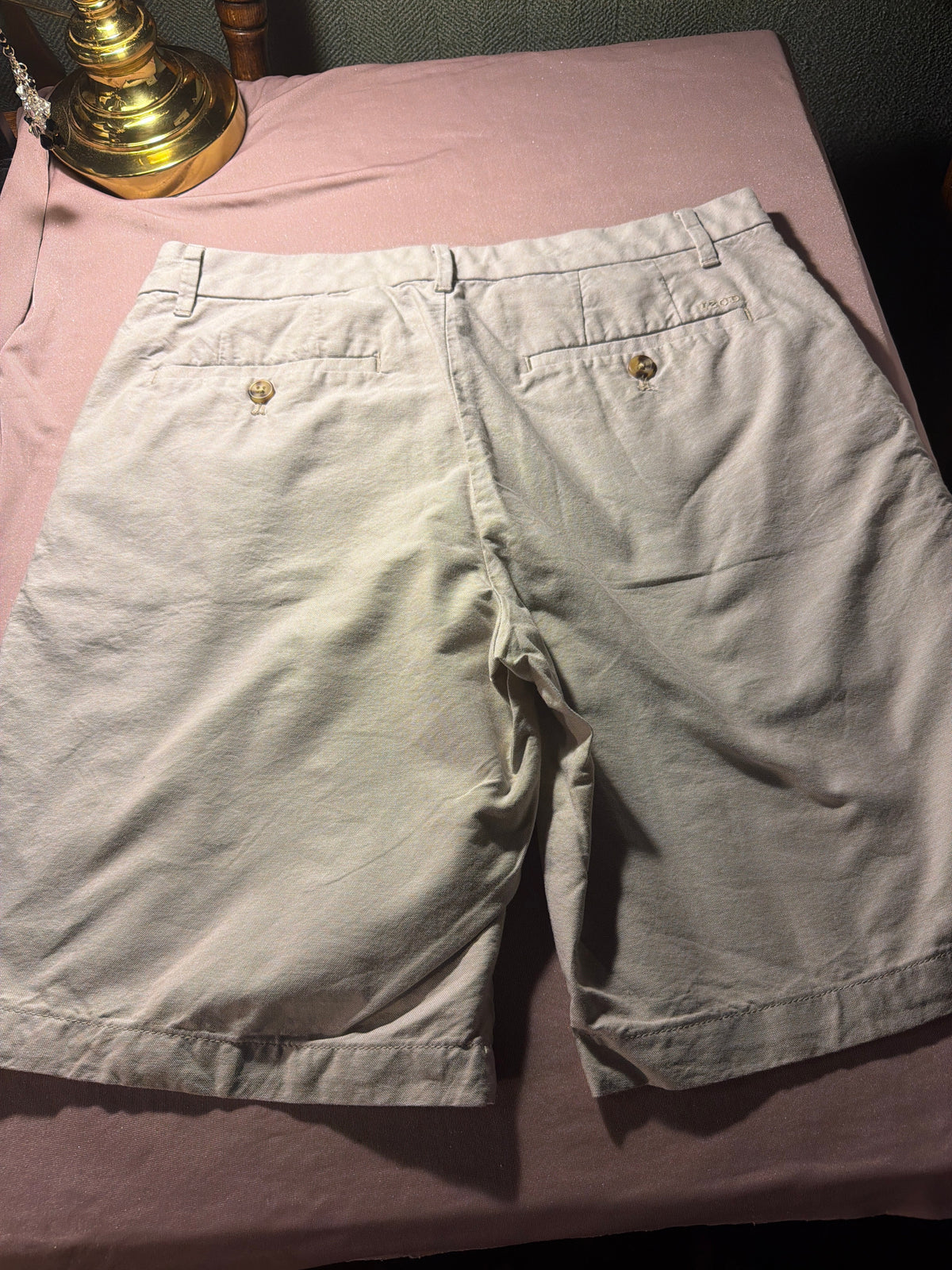 IZOD Men's Khaki Chino Shorts – Size 32