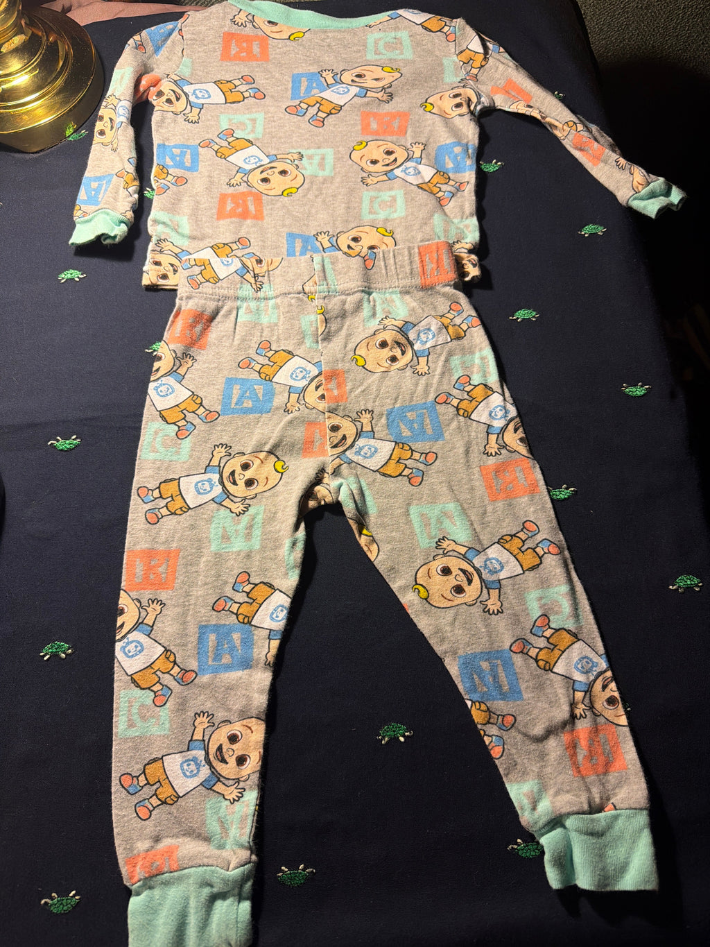 CoComelon 2-Piece Pajama Set – 3T