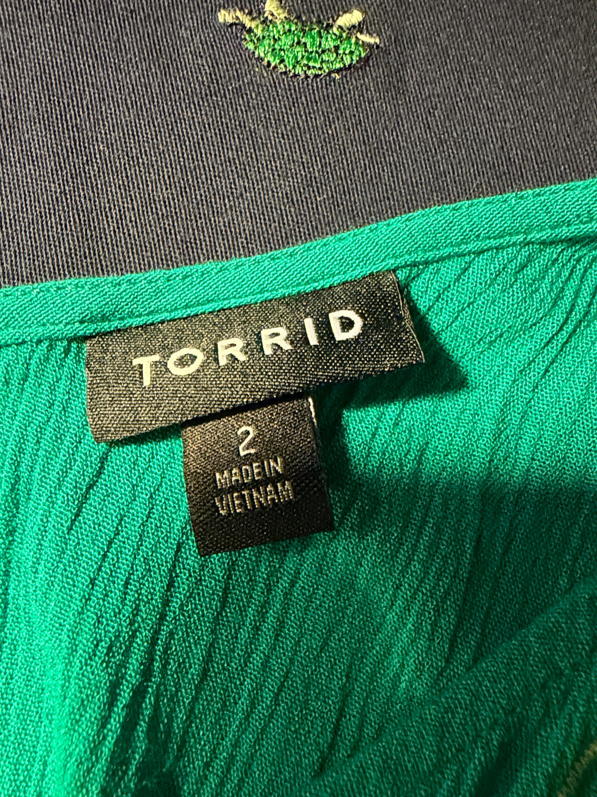 Torrid Emerald Green Embroidered Floral Cami Top