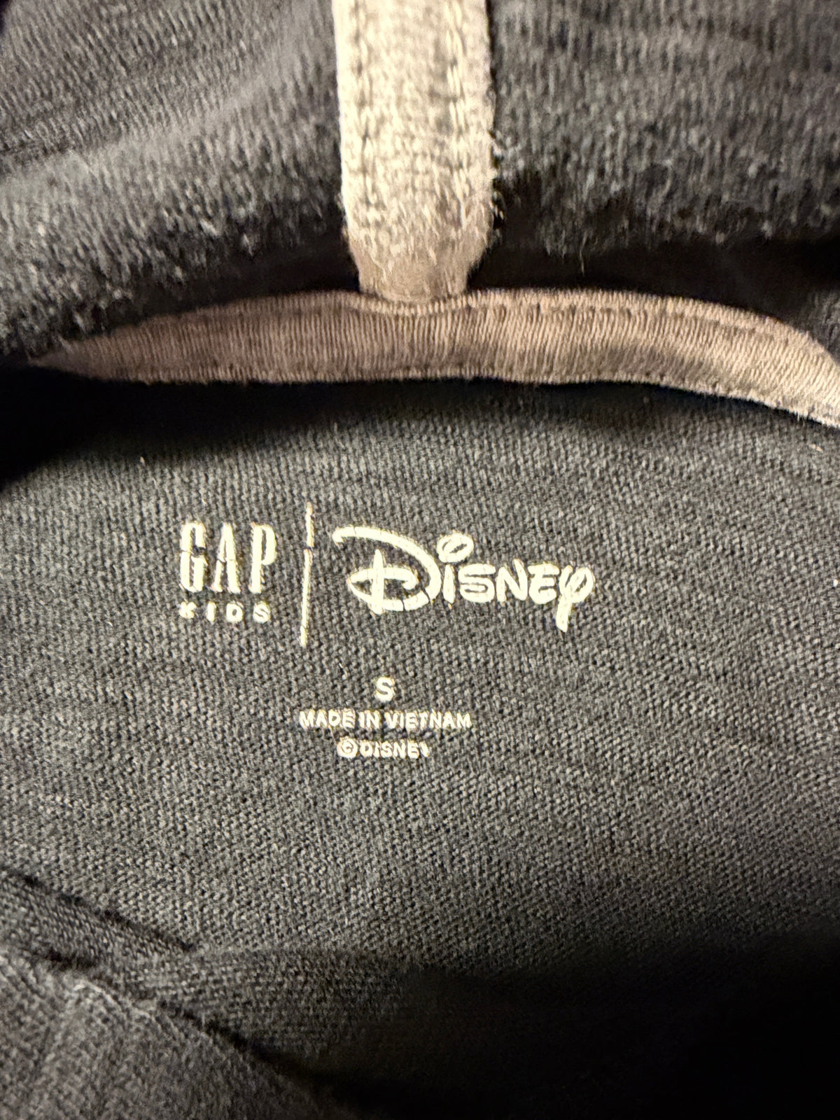 Gap Kids x Disney Donald Duck Santa Christmas Hoodie – Size S (Kids)