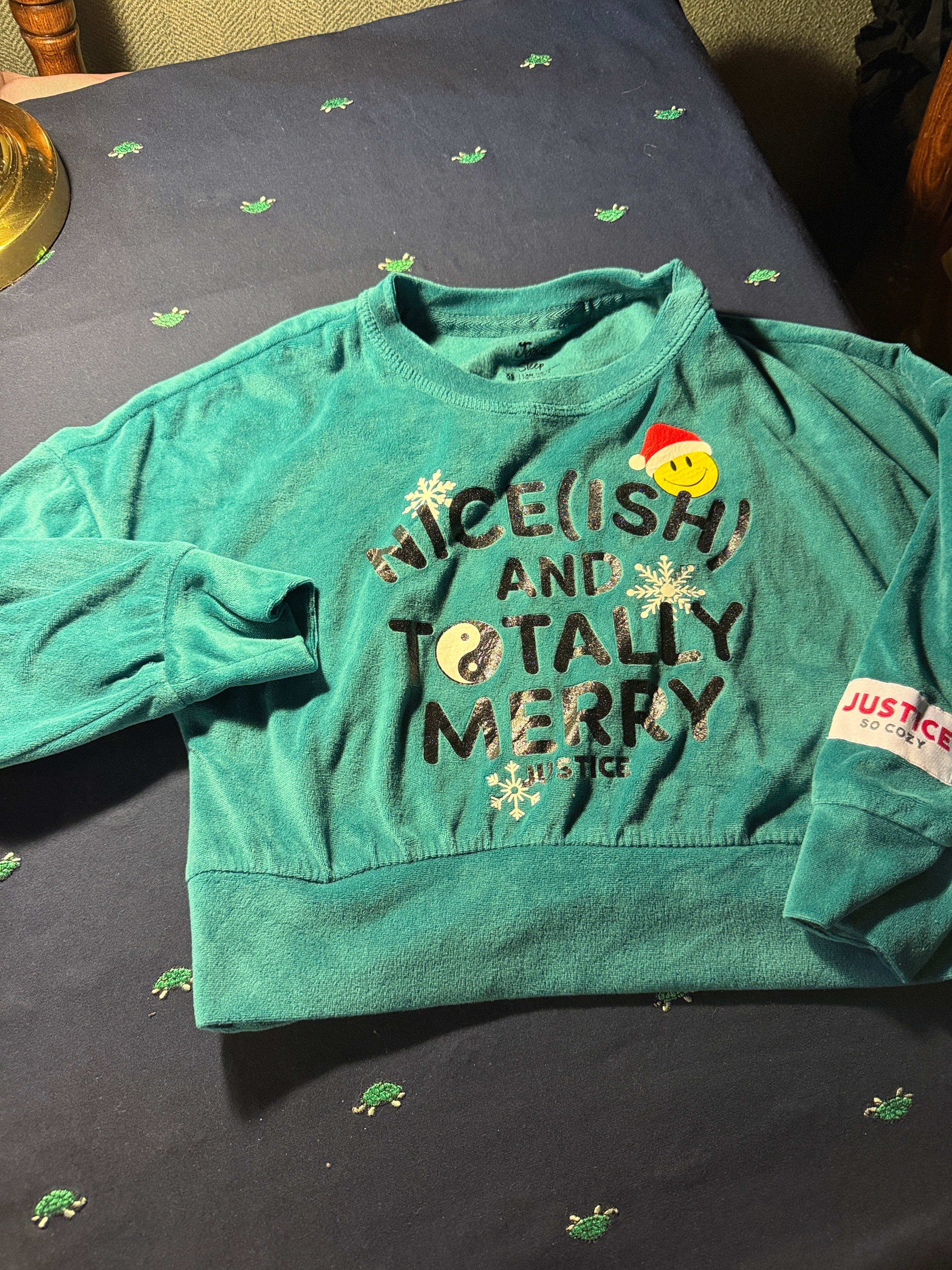 Justice So Cozy 'Nice(ish) and Totally Merry' Holiday Sweatshirt – Girls XS (5-6)