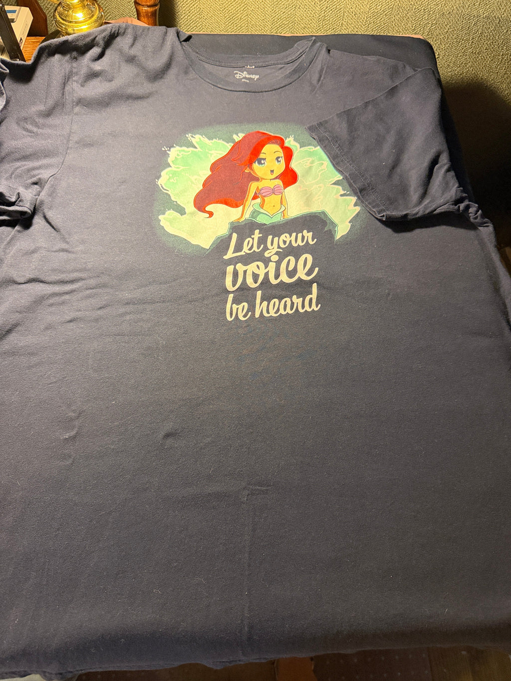 Disney xL Tee-Turtle Little Mermaid Ariel Graphic Tee – Navy