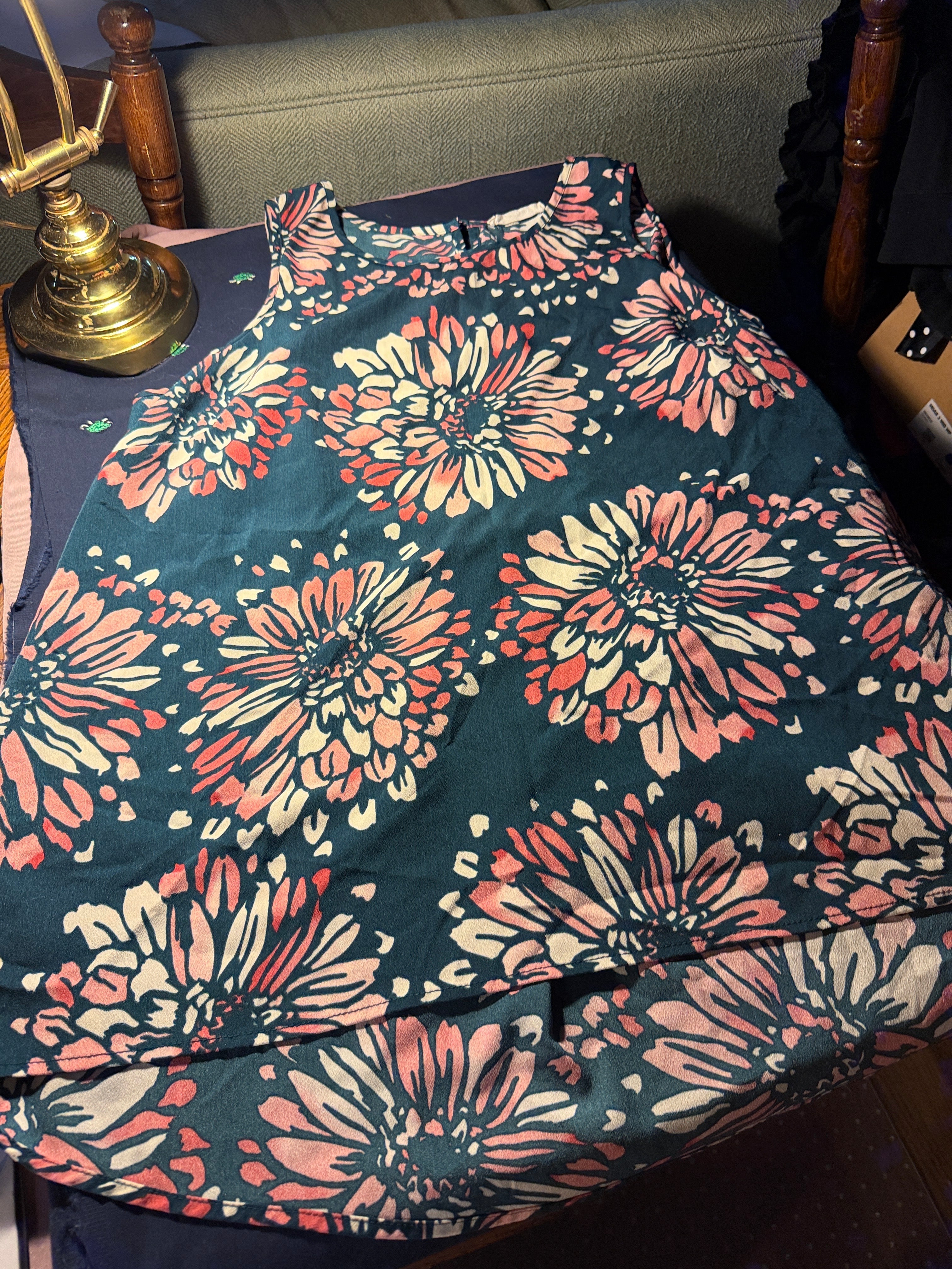 Fun2Fun Floral Sleeveless Top – 2XL