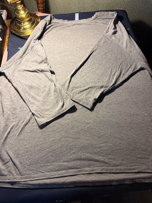 "Chillin' With My Gnomies" Graphic Tee – Sleep by Cacique 18/20 | Heather Gray