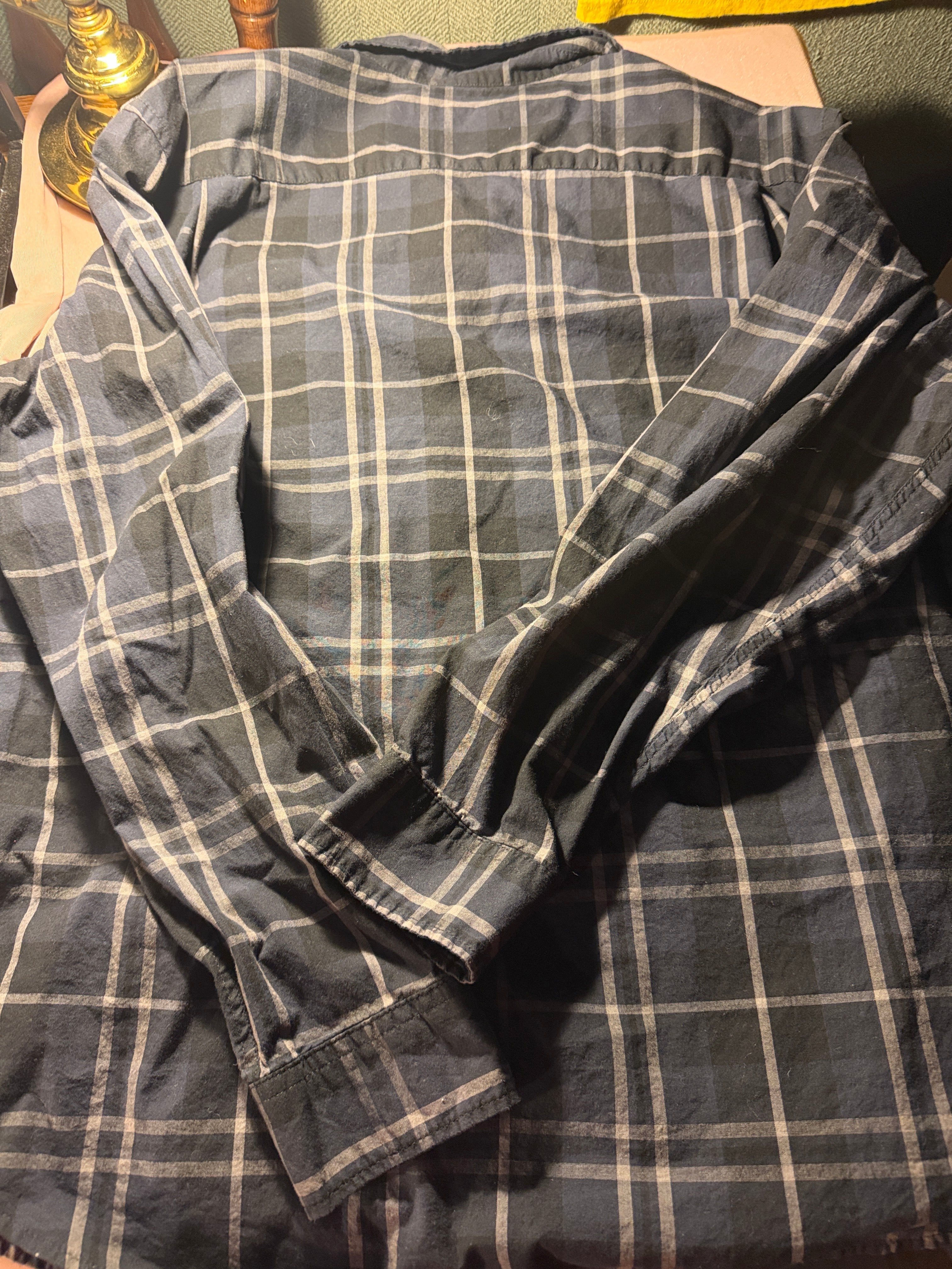Old Navy Everyday Shirt – Men's XL Plaid Long Sleeve Button-Down