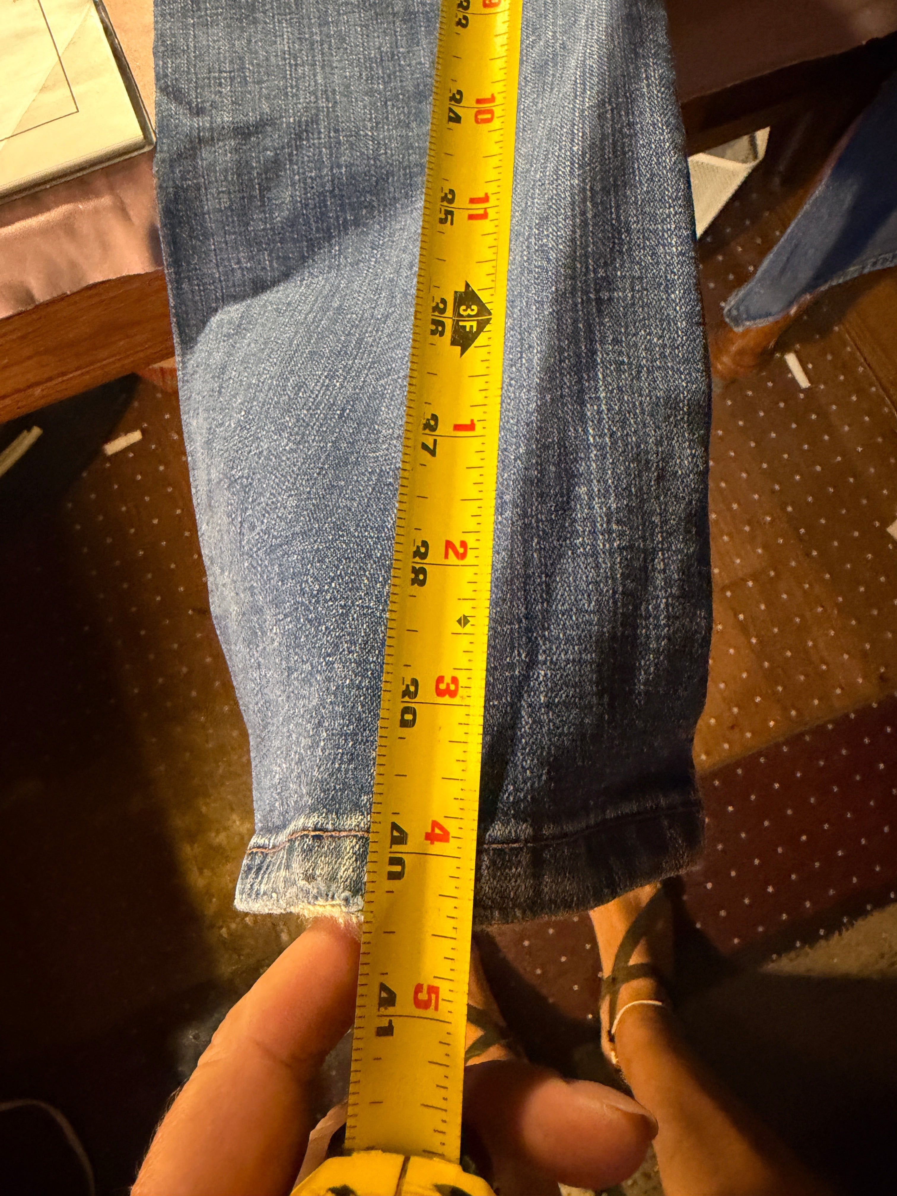 Levi's Bootcut Jeans – Medium Wash (As-Is)