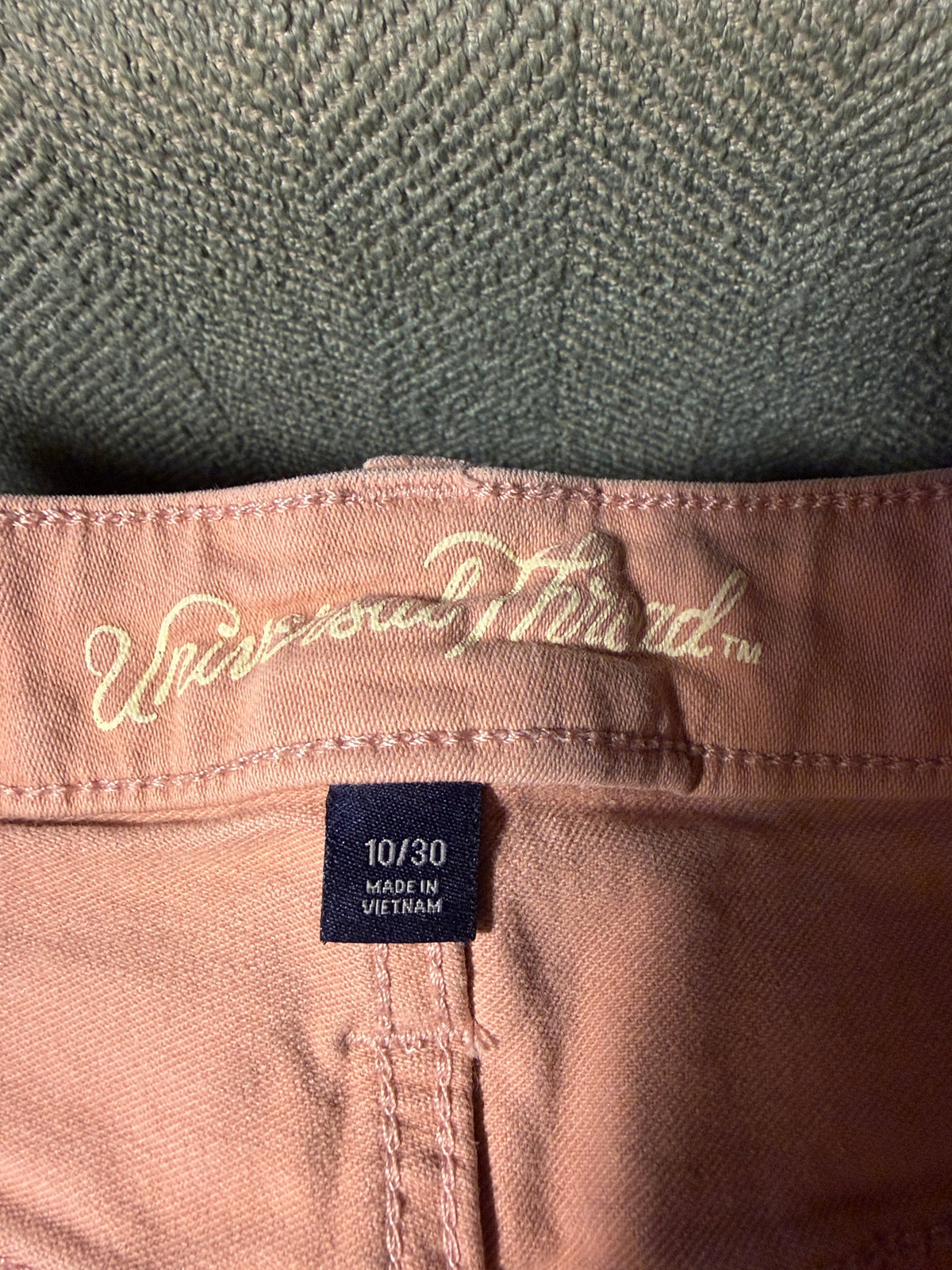 Universal Thread Blush Pink Straight Leg Jeans – Size 10/30