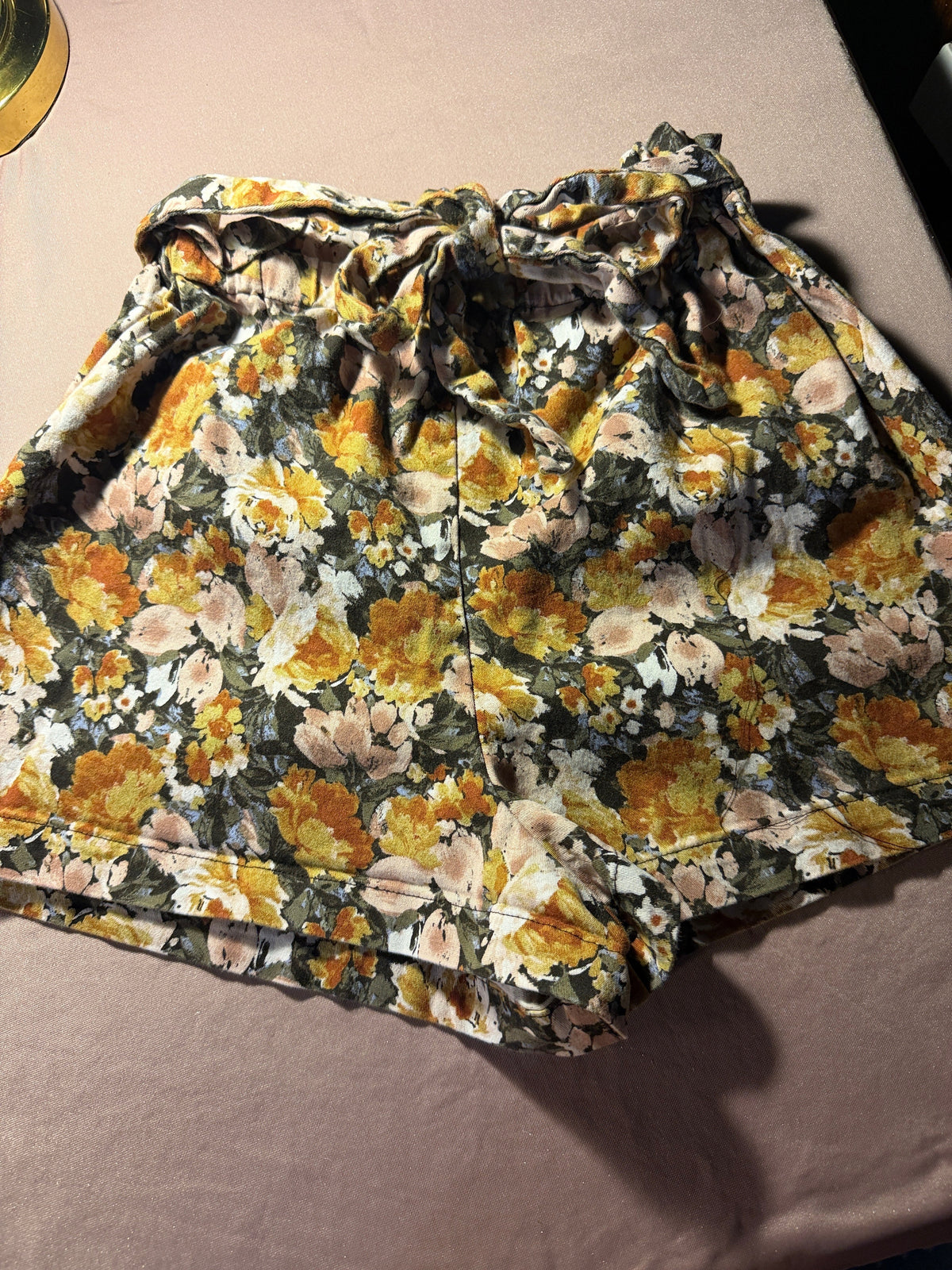 Wild Fable Floral Paper Bag Shorts – Size Small