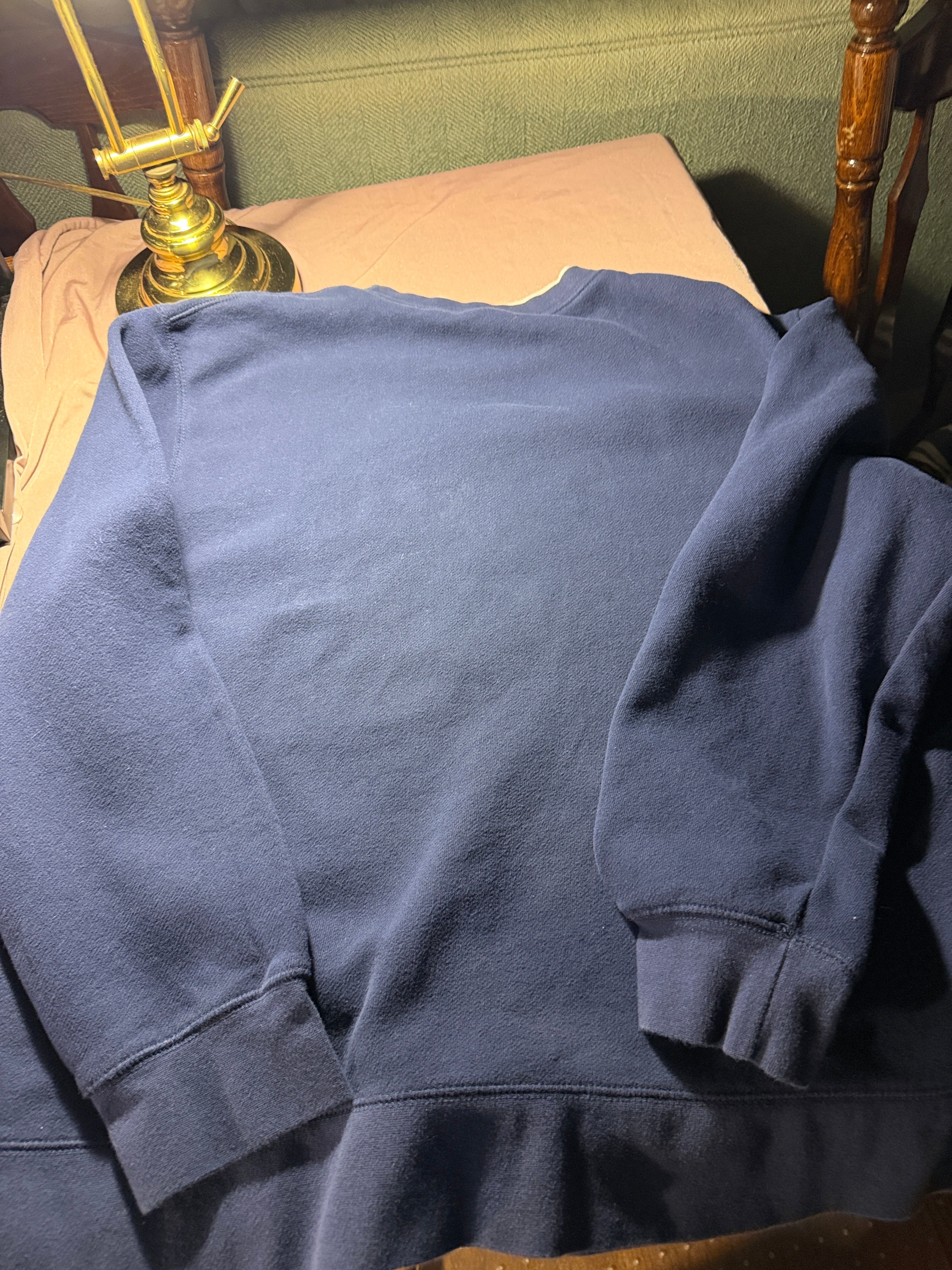 Classic Elements Embroidered Apple Tree Sweatshirt – Size XL
