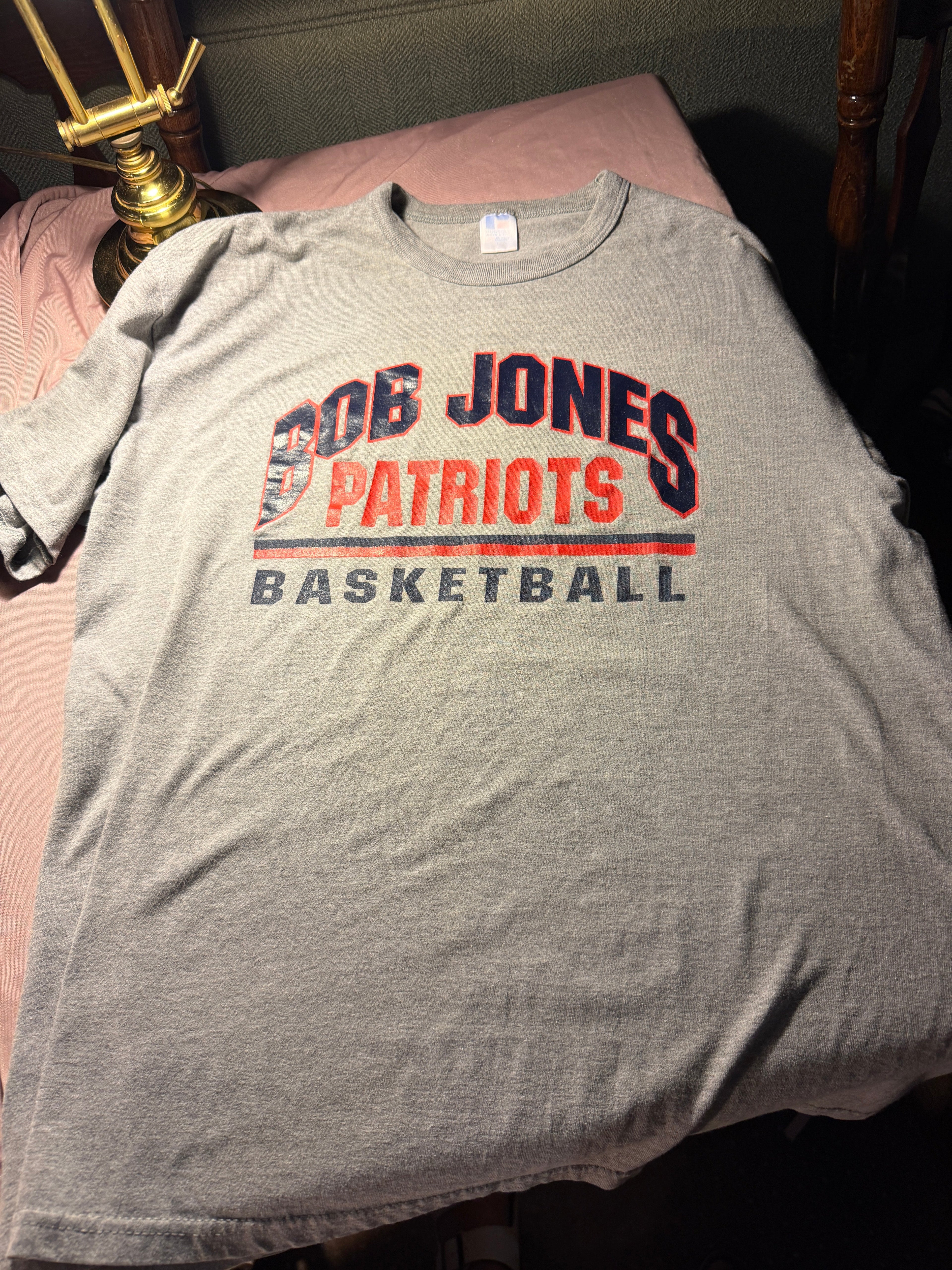 Bob Jones Patriots Basketball Vintage Tee – Size L