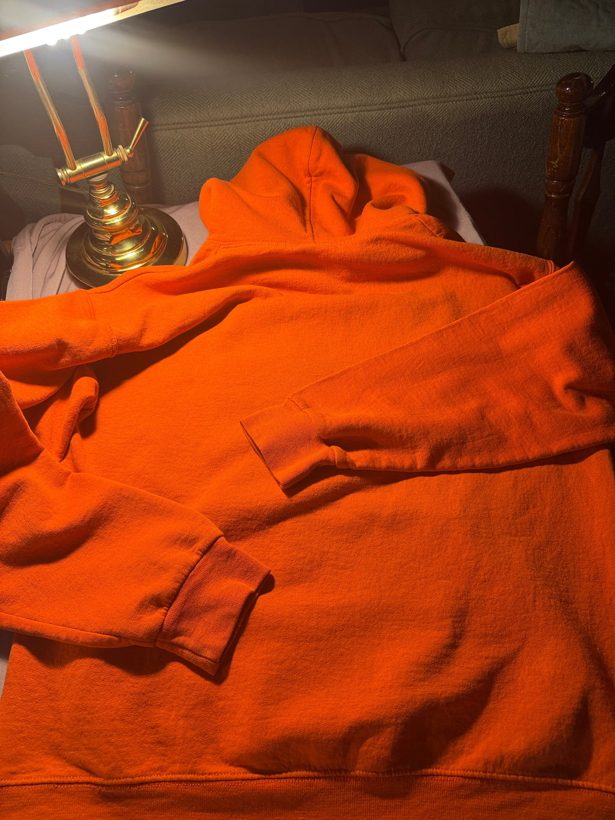 Reese's Peanut Butter Cups Graphic Hoodie – Size M