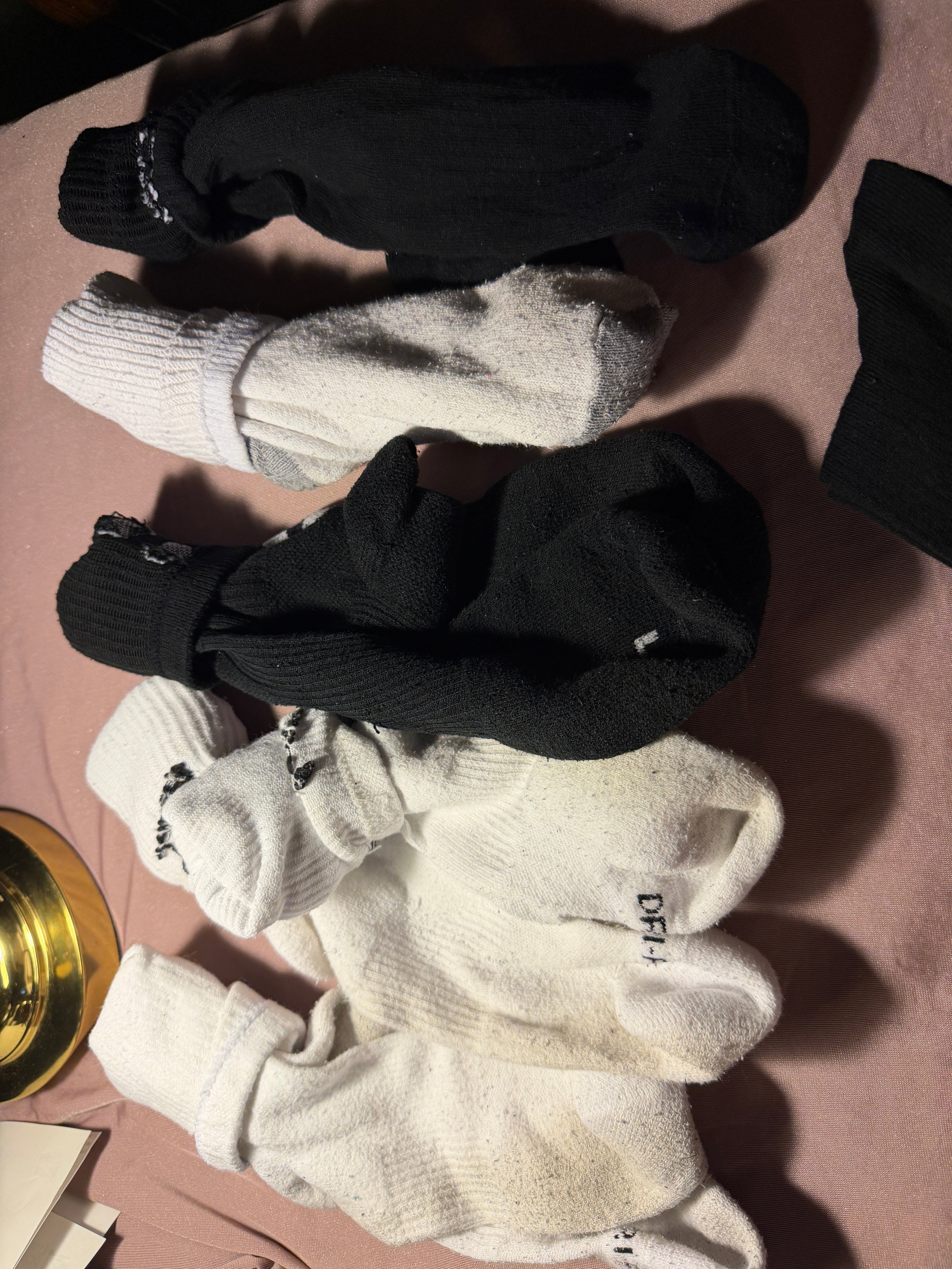 Preloved Nike & Athletic Crew Socks Bundle – Mixed Lot (Size Large)
