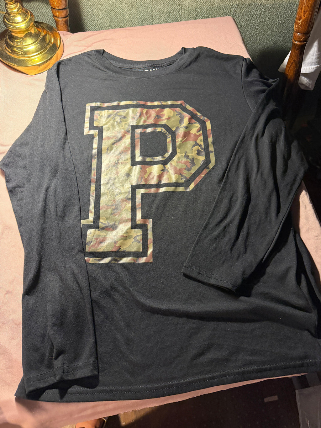 Gildan Performance Long Sleeve Tee with Camo P Graphic – Size Medium