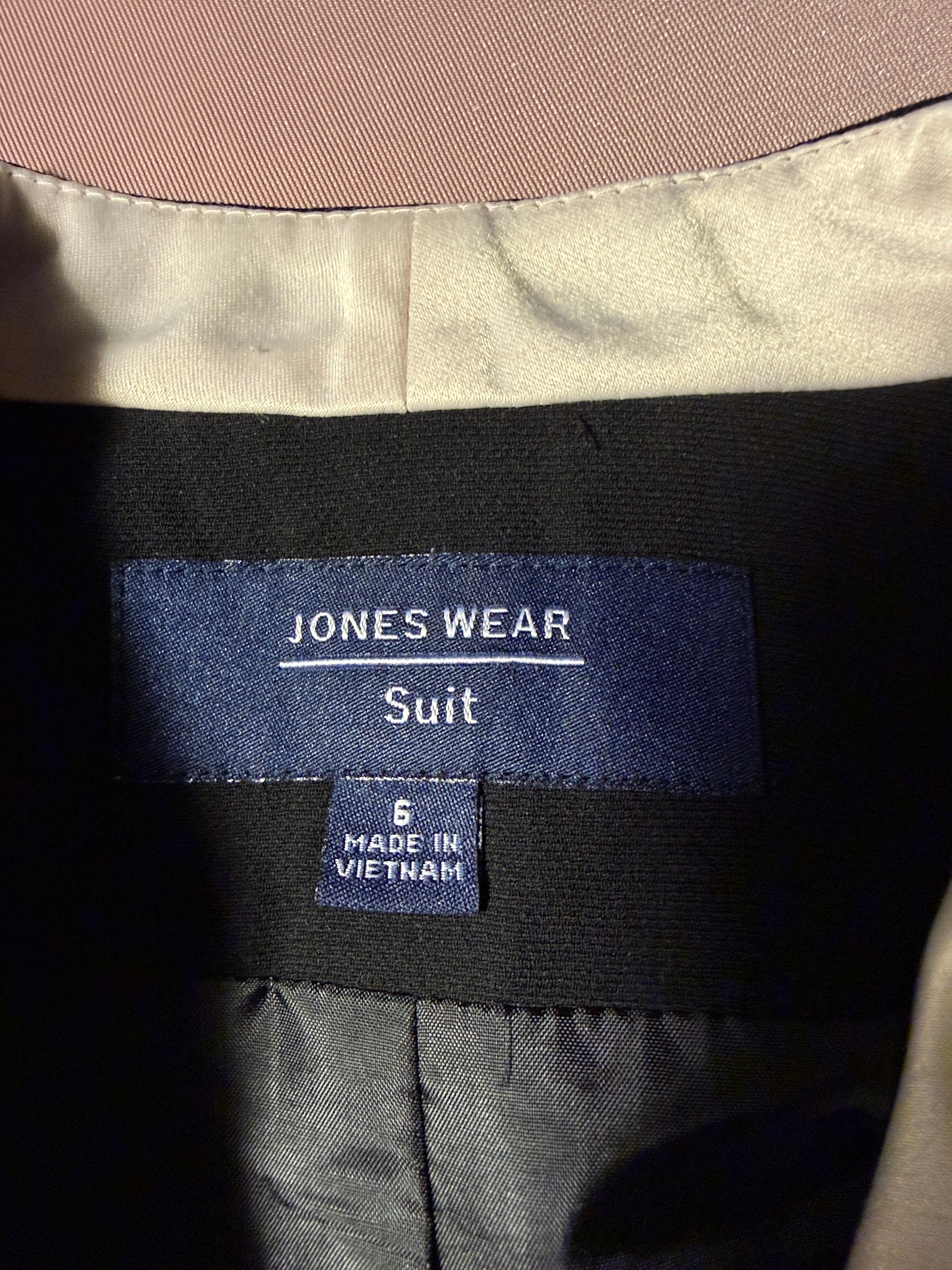 Jones Wear Suit Blazer – Black with Ivory Trim, Size 6