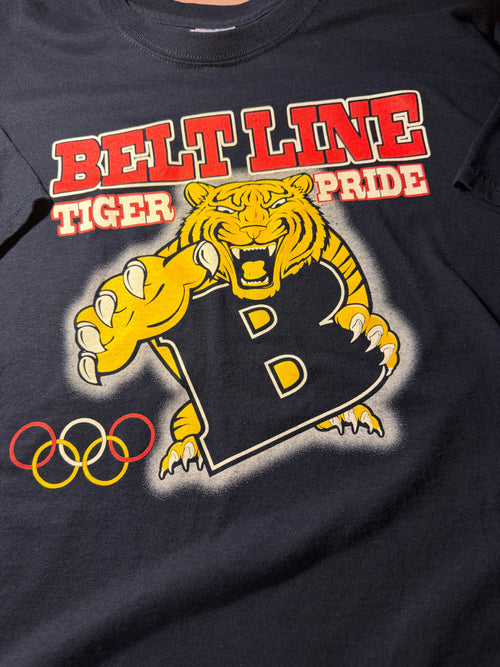 Belt Line Tiger Pride Graphic Tee – Navy, XL