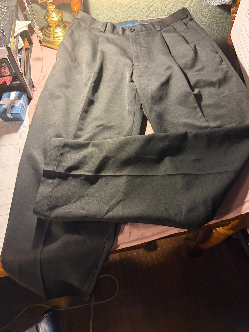 Haggar Pleated Dress Pants – Charcoal Herringbone