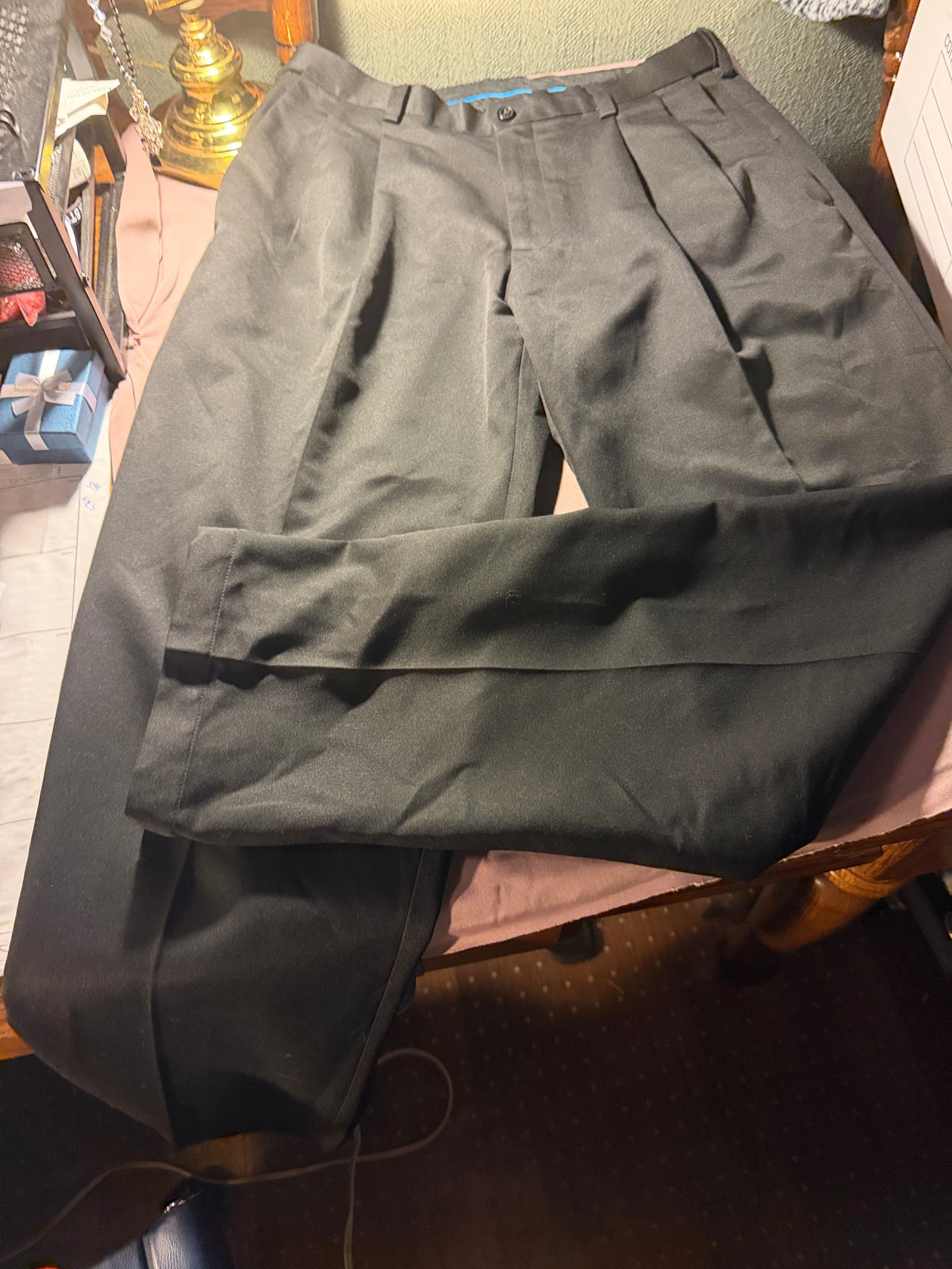 Haggar Pleated Dress Pants – Charcoal Herringbone