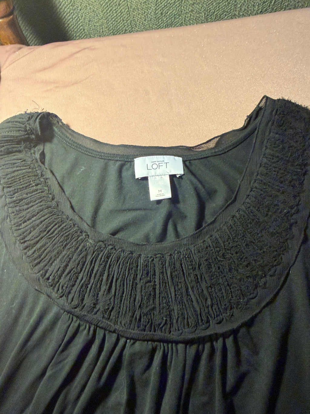 Ann Taylor LOFT Smocked Neckline Sleeveless Top – Black, Size M