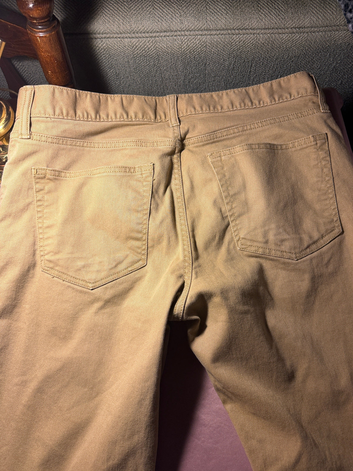 Old Navy Khaki Straight Leg Pants – 33x32