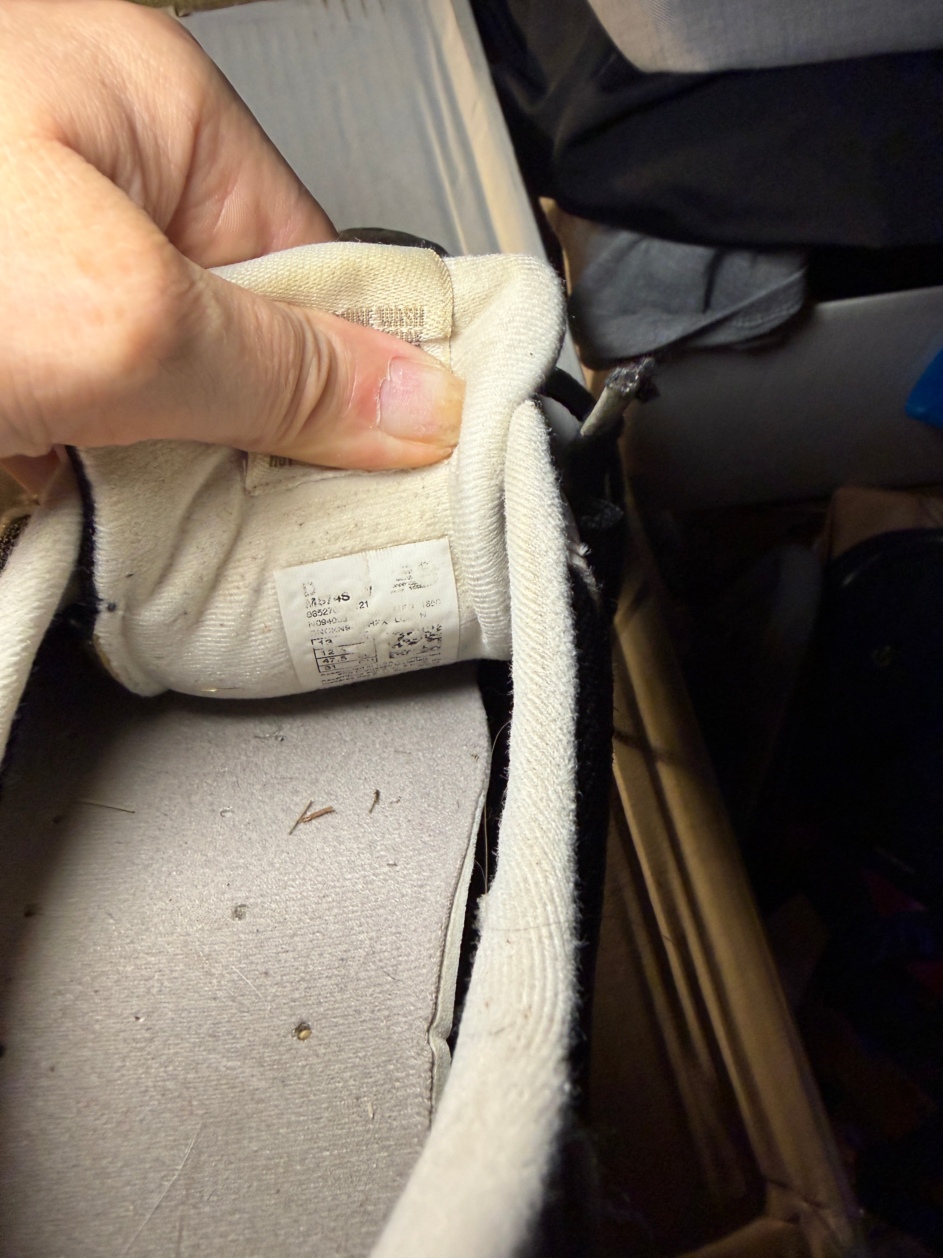 New Balance 574 Sneakers – Black/Grey (Pre-Owned)
