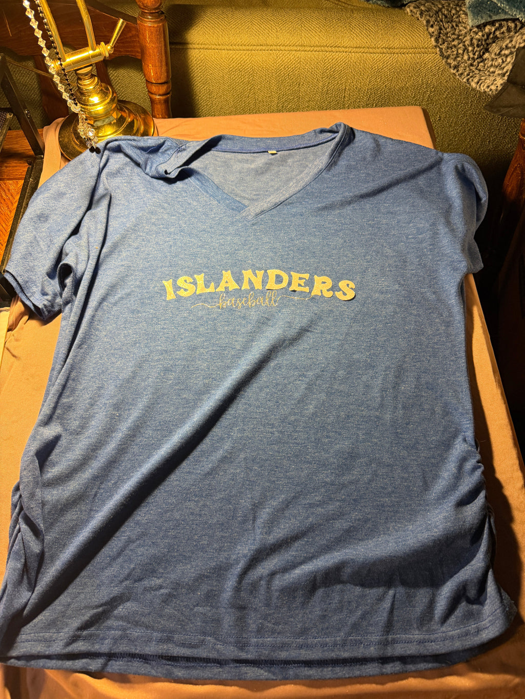 Islanders Baseball Graphic V-Neck Tee