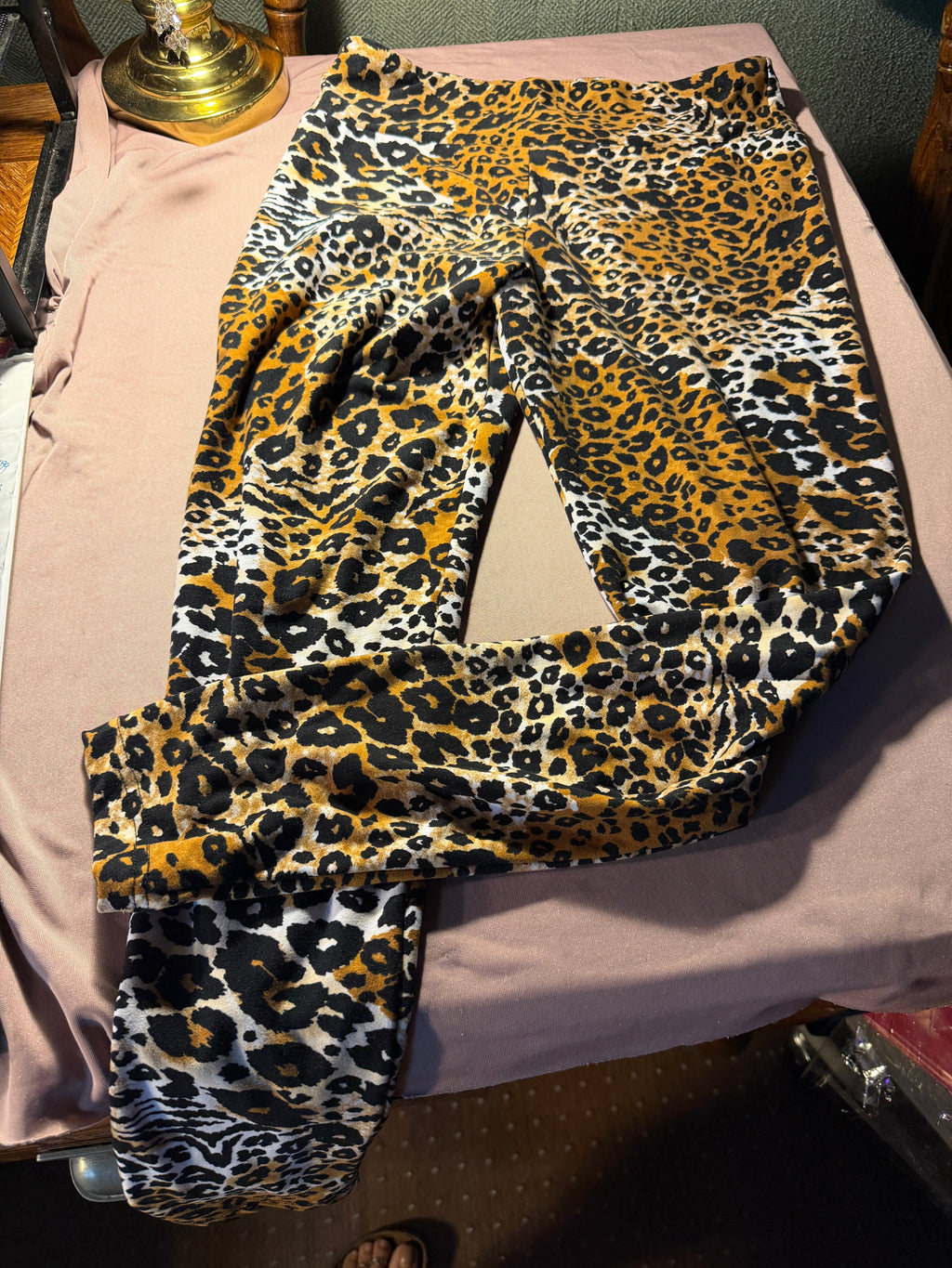No Boundaries Leopard Print Leggings – Size L (11-13)