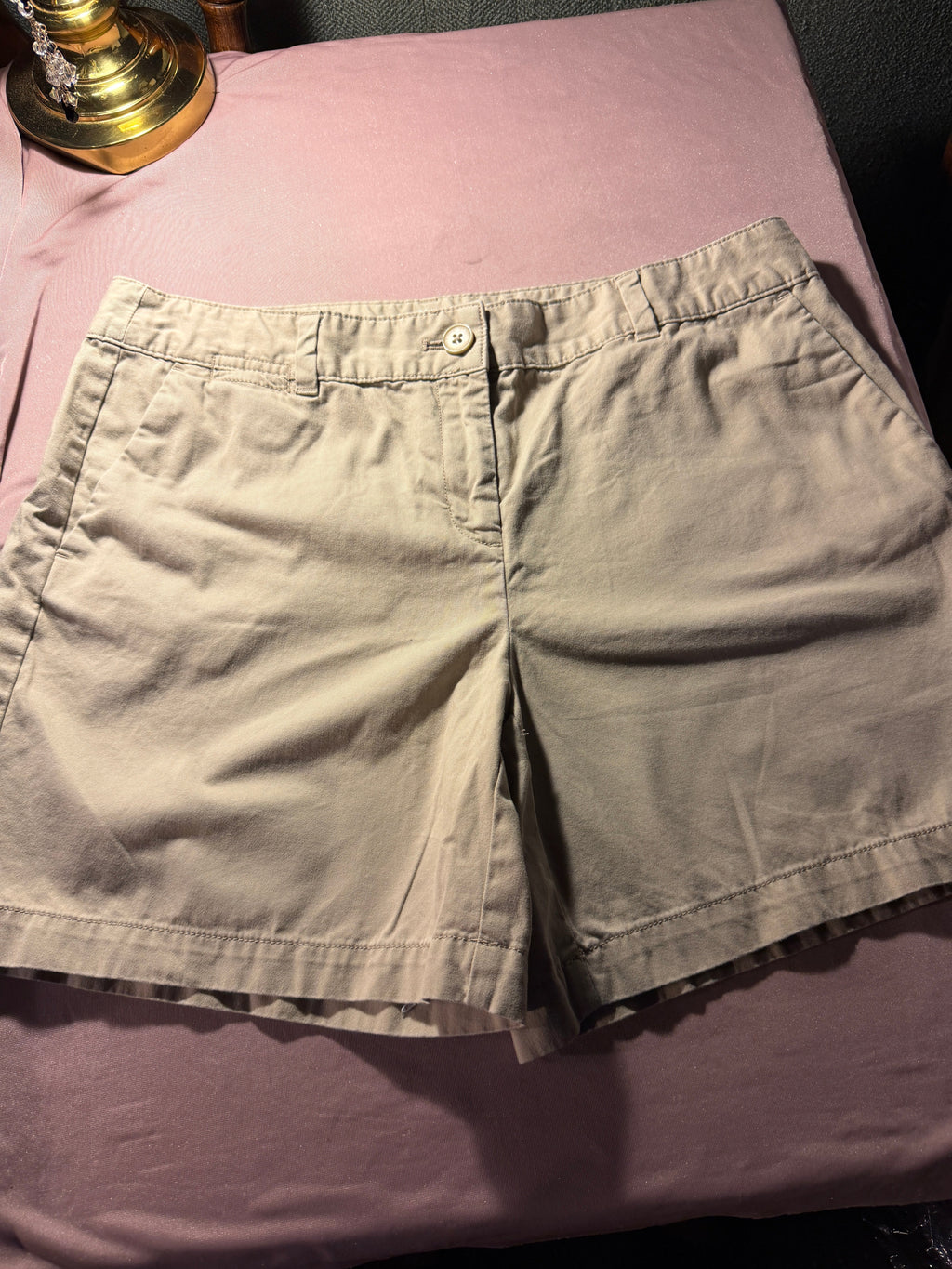 Ann Taylor LOFT Khaki Chino Shorts – Size 10