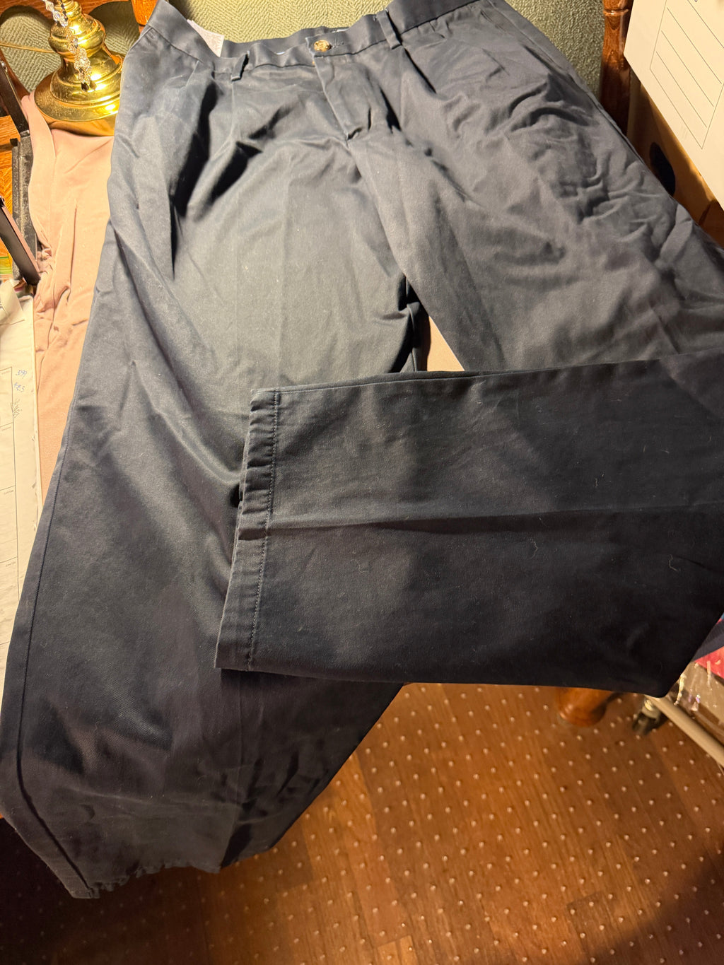Dockers Signature Khaki Classic Fit Navy Pants – 34x34