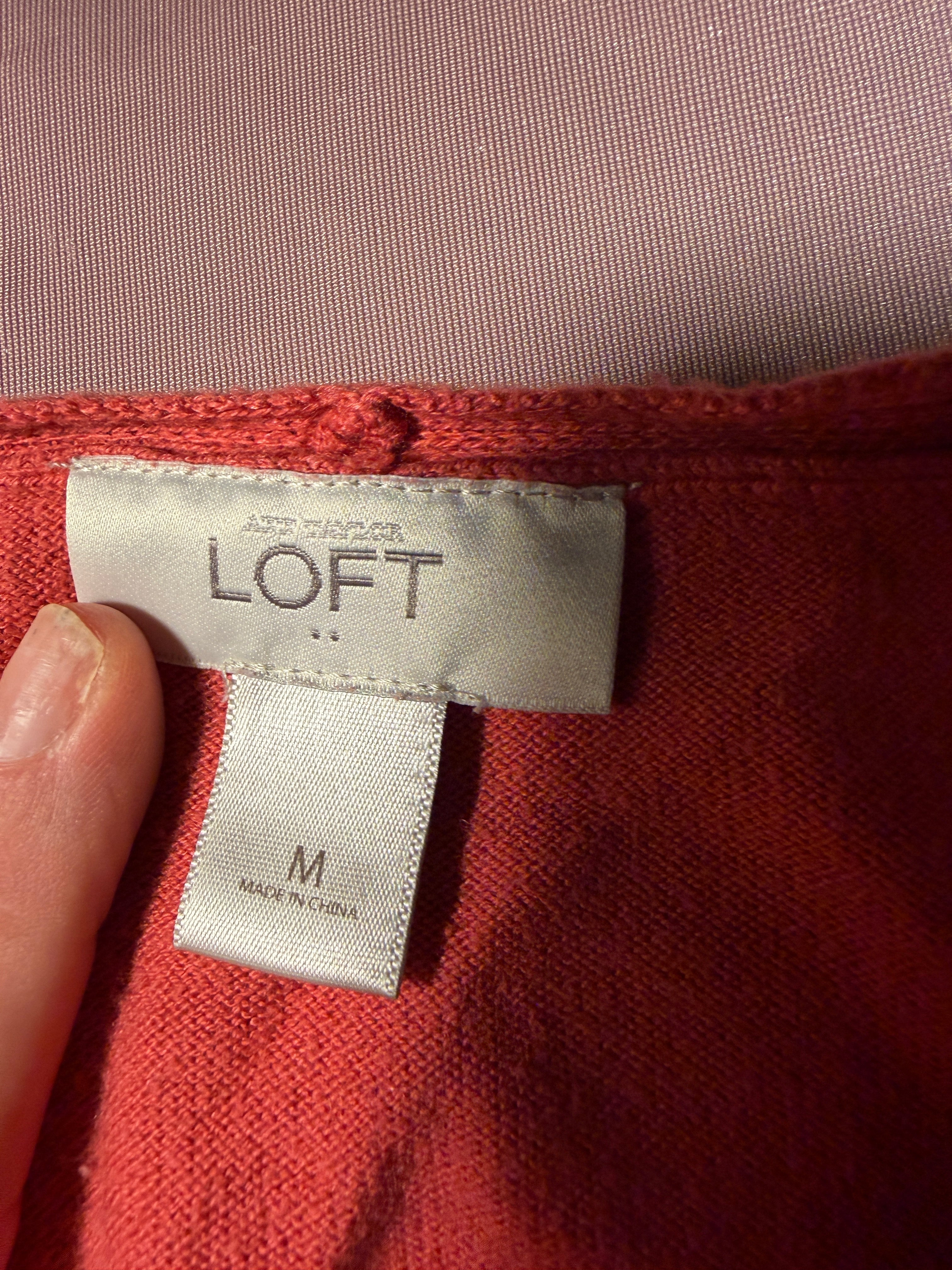 Ann Taylor LOFT Coral V-Neck Knit Top - Size M