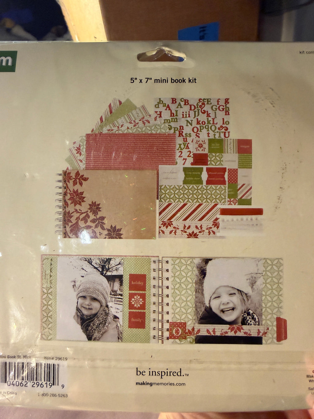 Making Memories St. Nick 5" x 7" Mini Book Kit