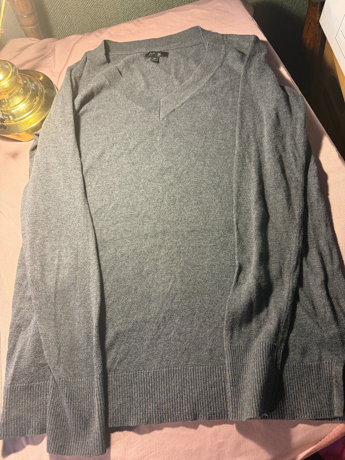 Apt. 9 Gray V-Neck Sweater – Size XS