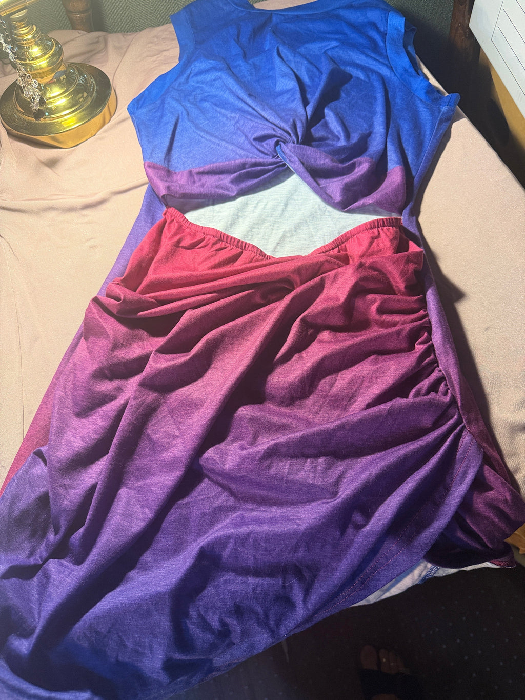 Blue to Pink Ombre Twist-Front Midi Dress – Size M