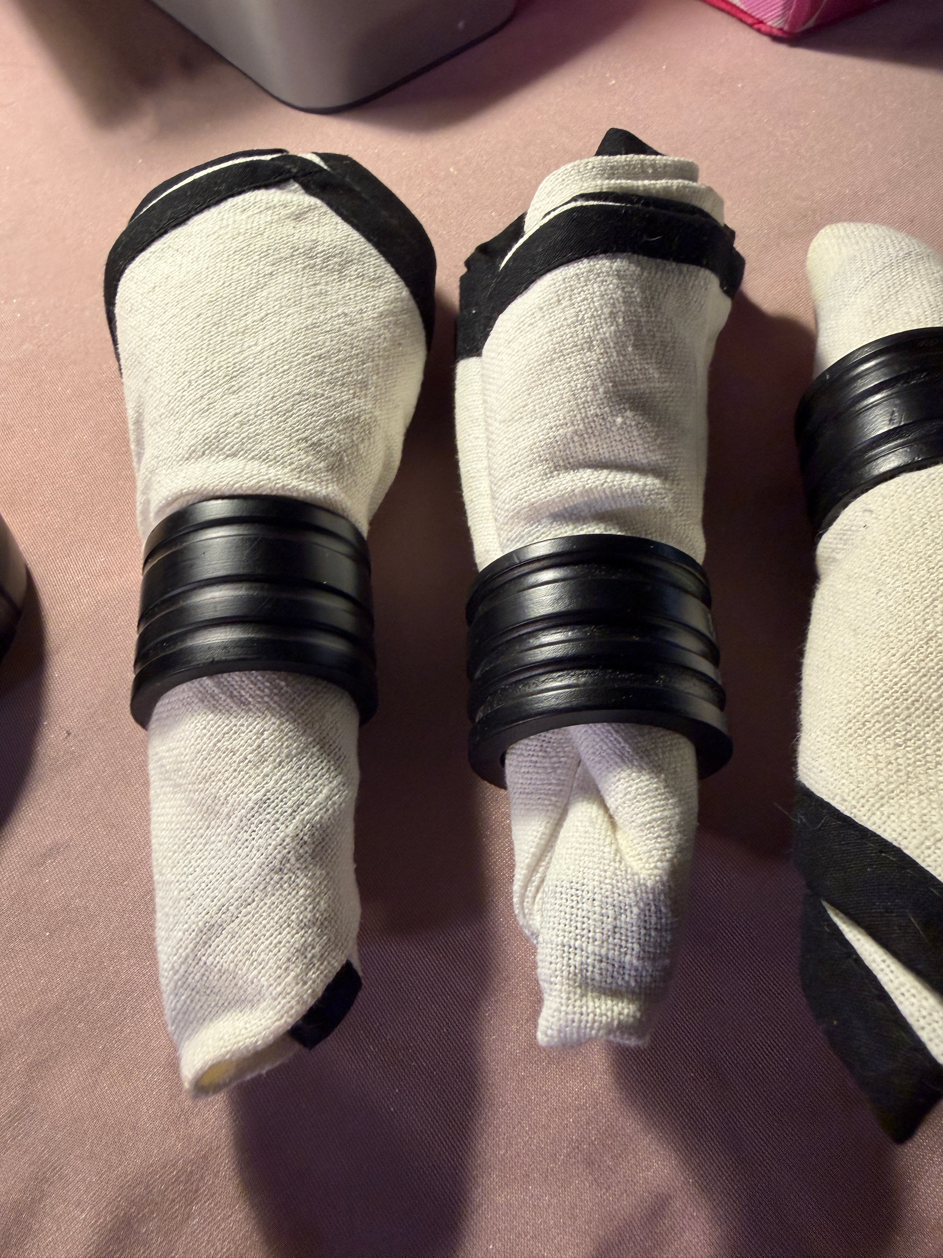 Black & Cream Linen Napkins with Black Ridged Napkin Rings — Set of 4
