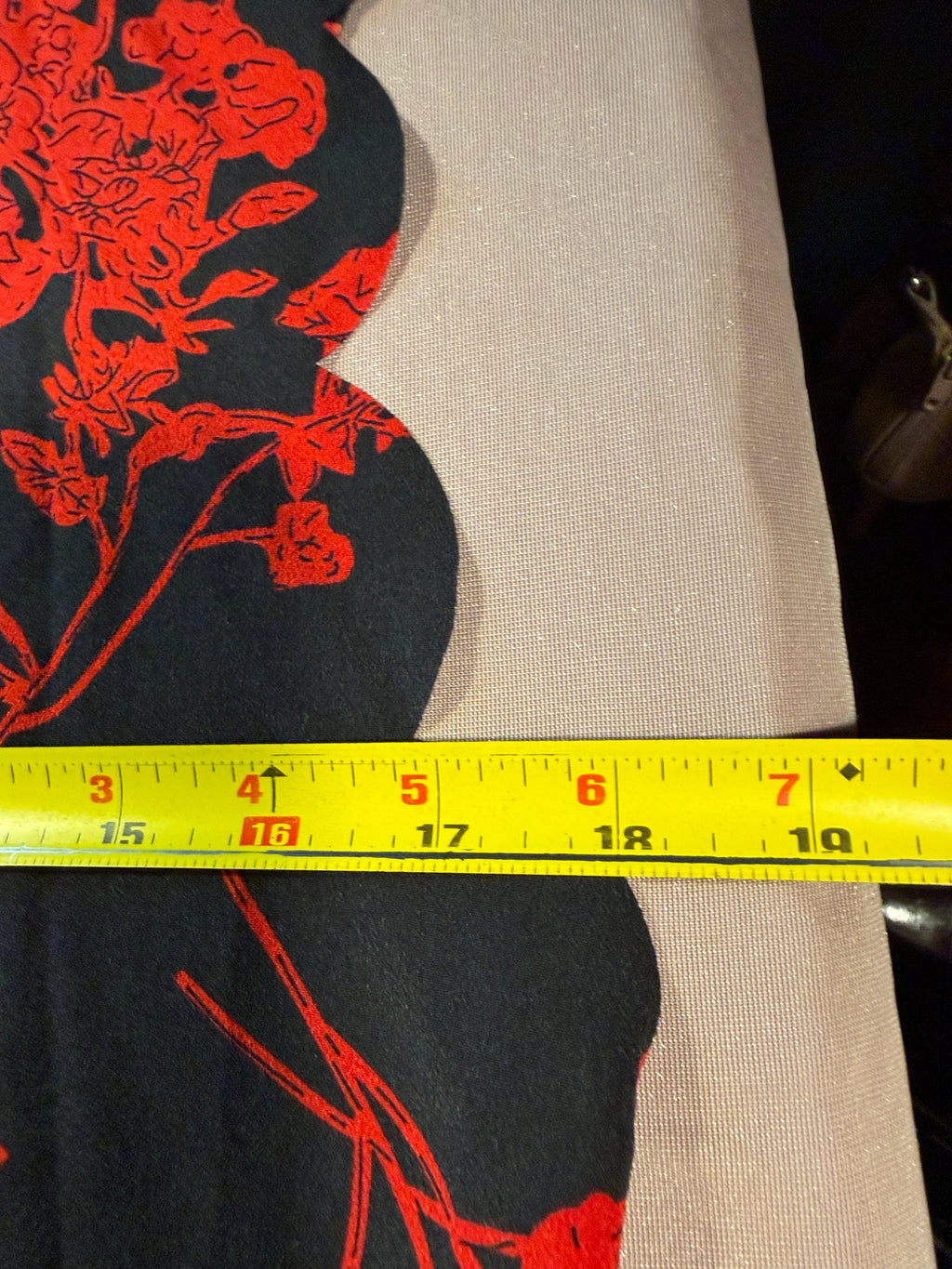 SHEIN Black & Red Floral Scallop-Hem Blouse – Size M