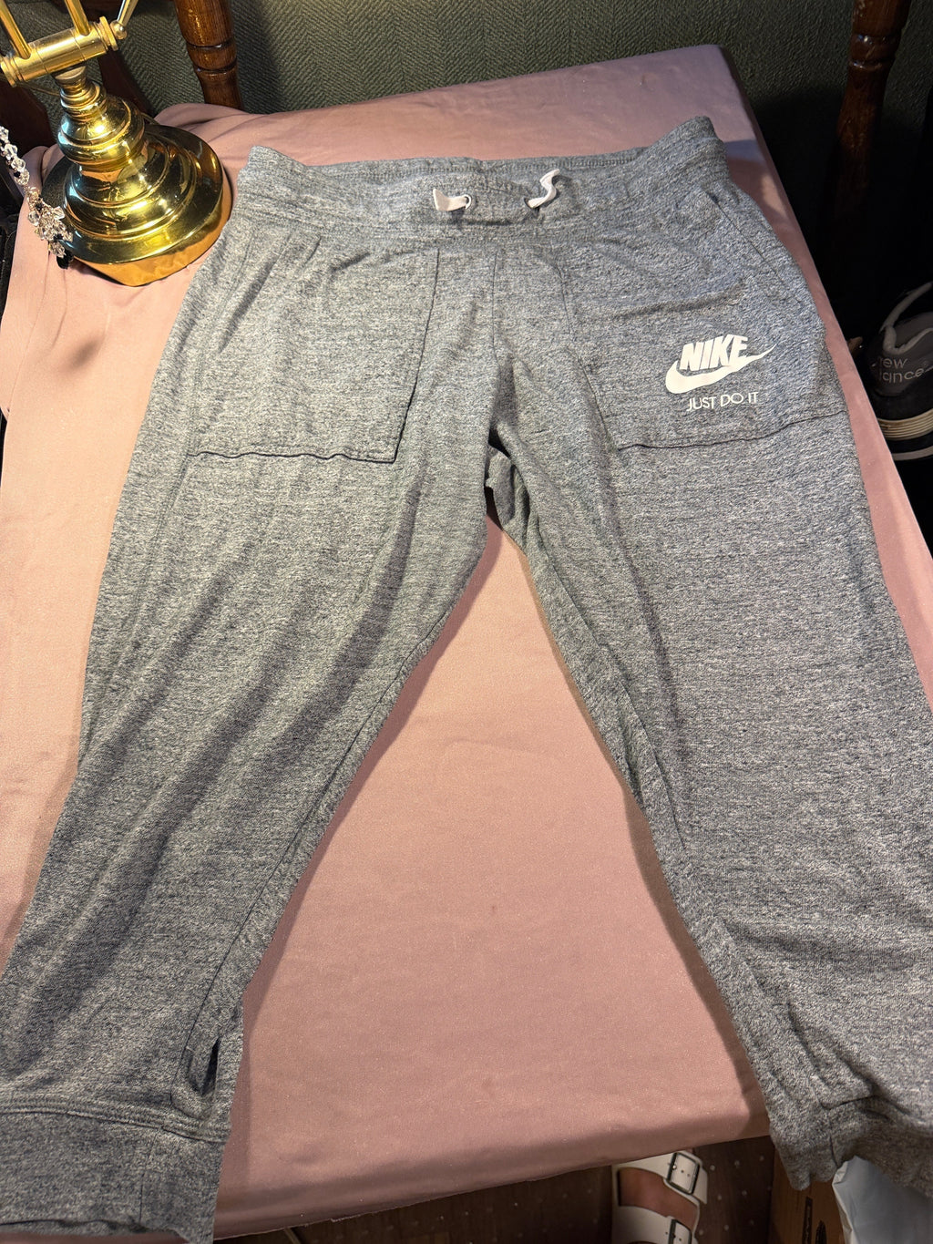 Nike Just Do It Joggers – Size S
