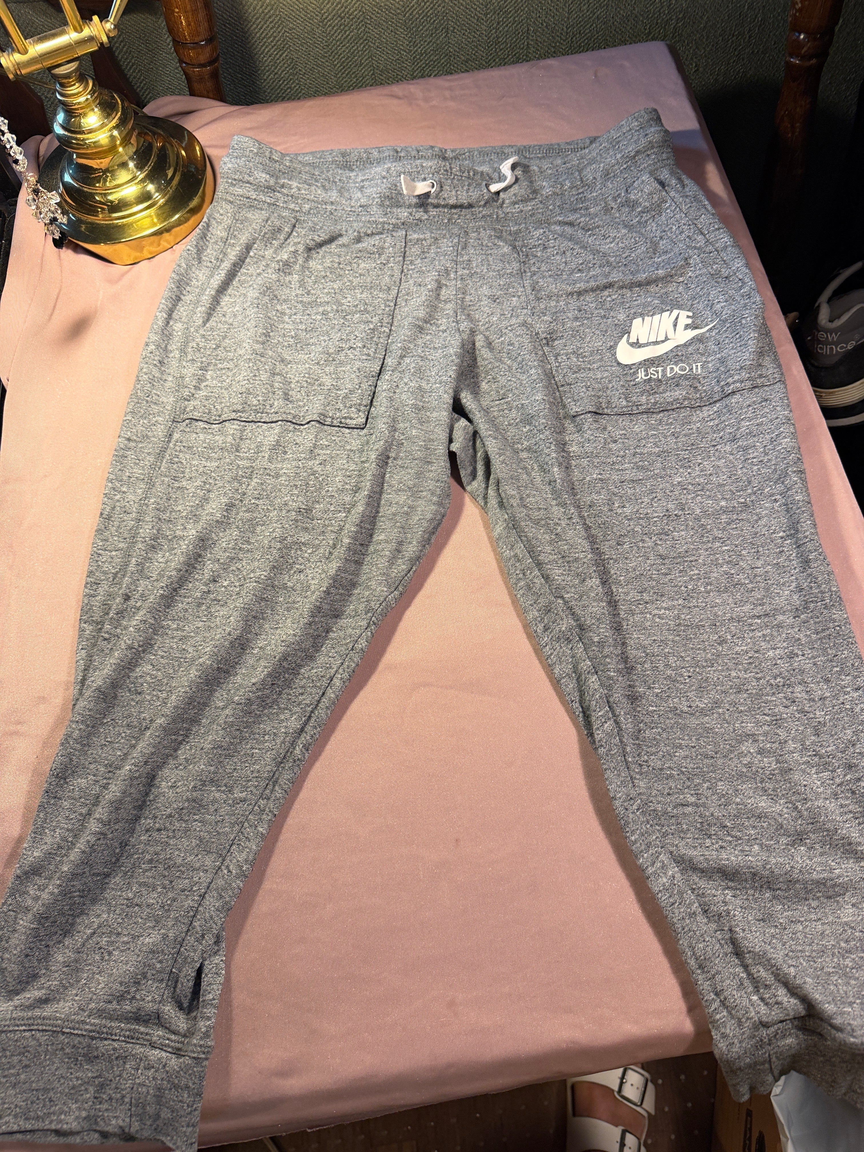 Nike Just Do It Joggers – Size S