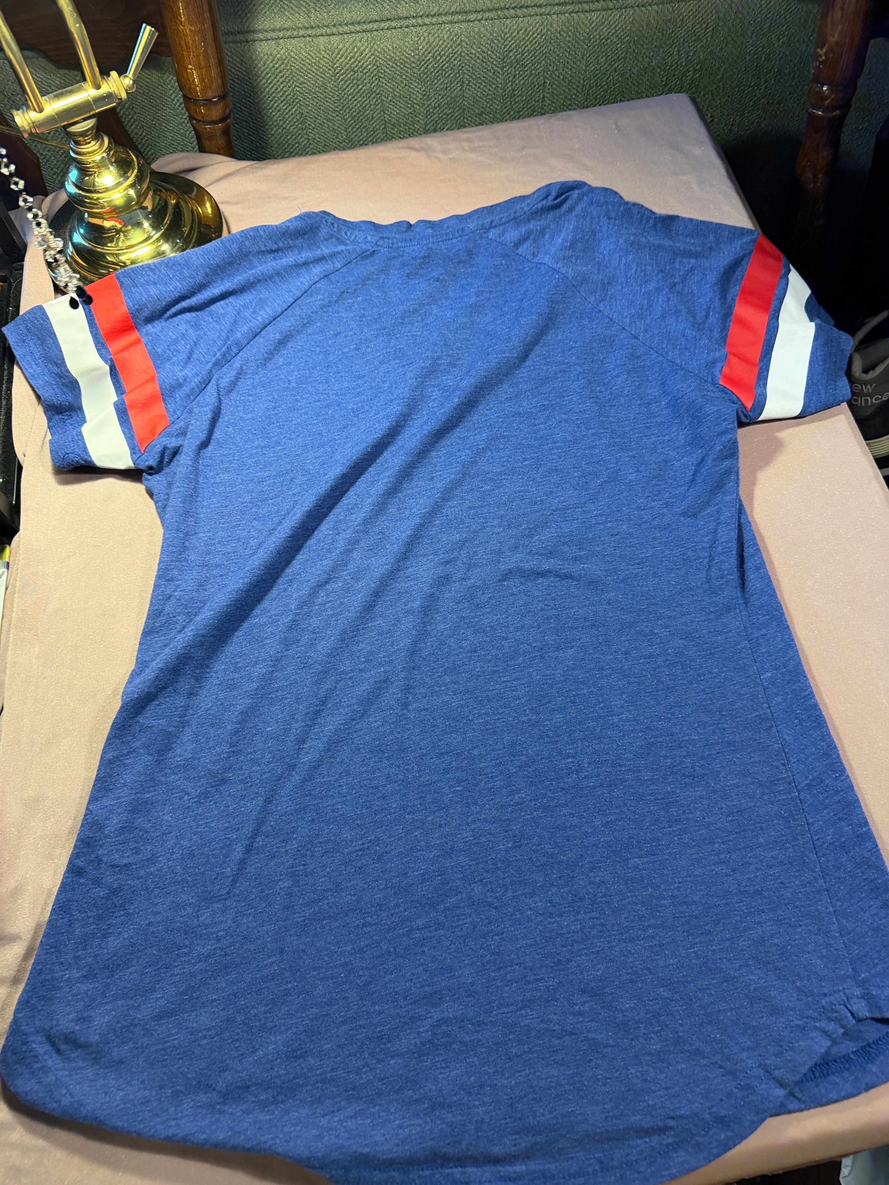 Texas Rangers Rhinestone V-Neck Tee – Women's L