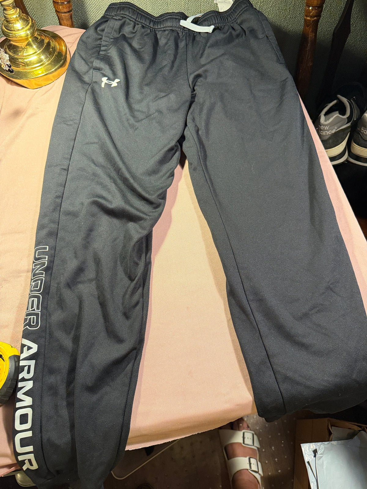 Under Armour Youth Large Loose Fit Track Pants