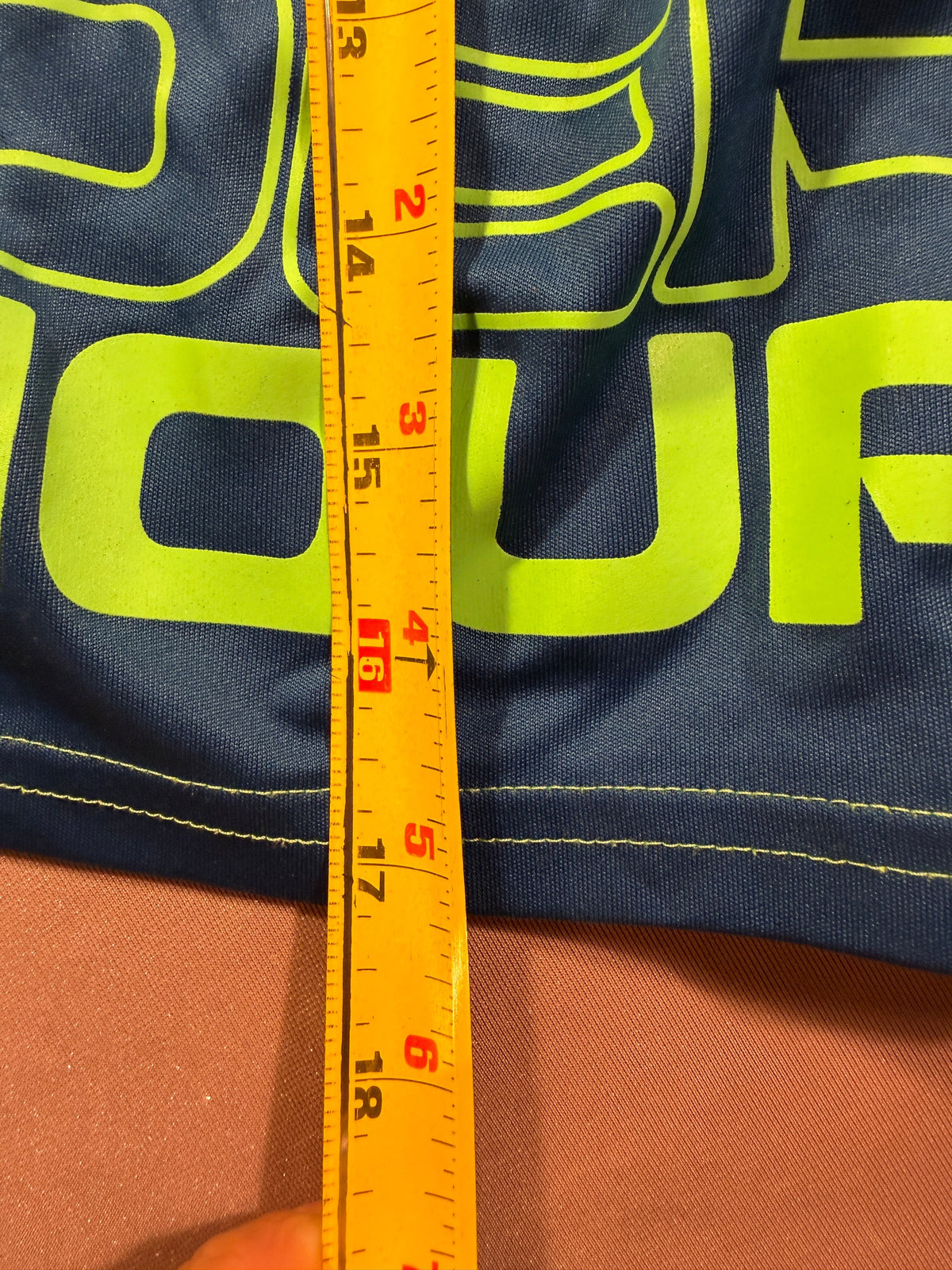 Under Armour Youth Medium HeatGear Shorts – Neon Green & Blue