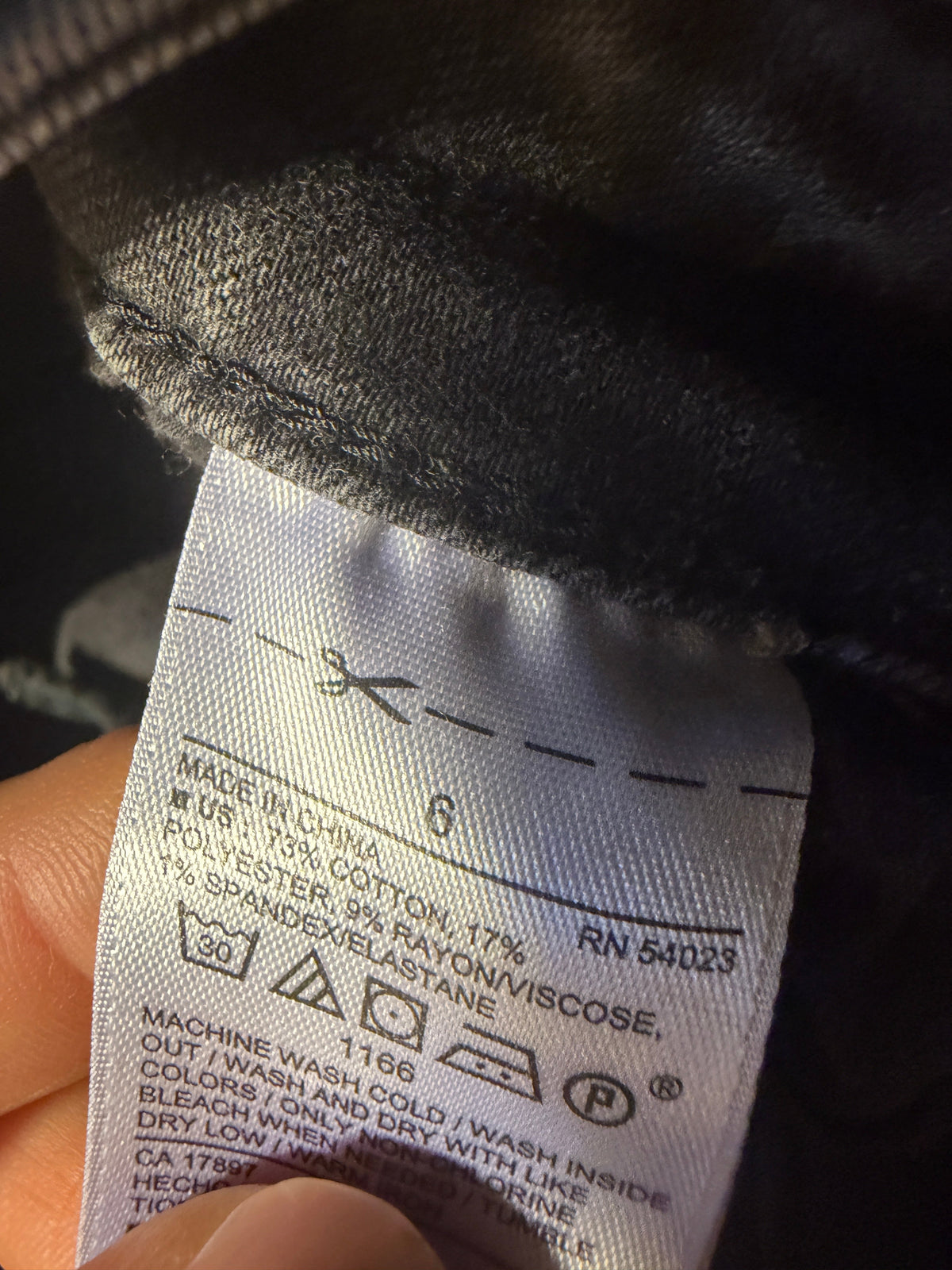 Old Navy Rockstar Mid-Rise Skinny Jeans – Size 6