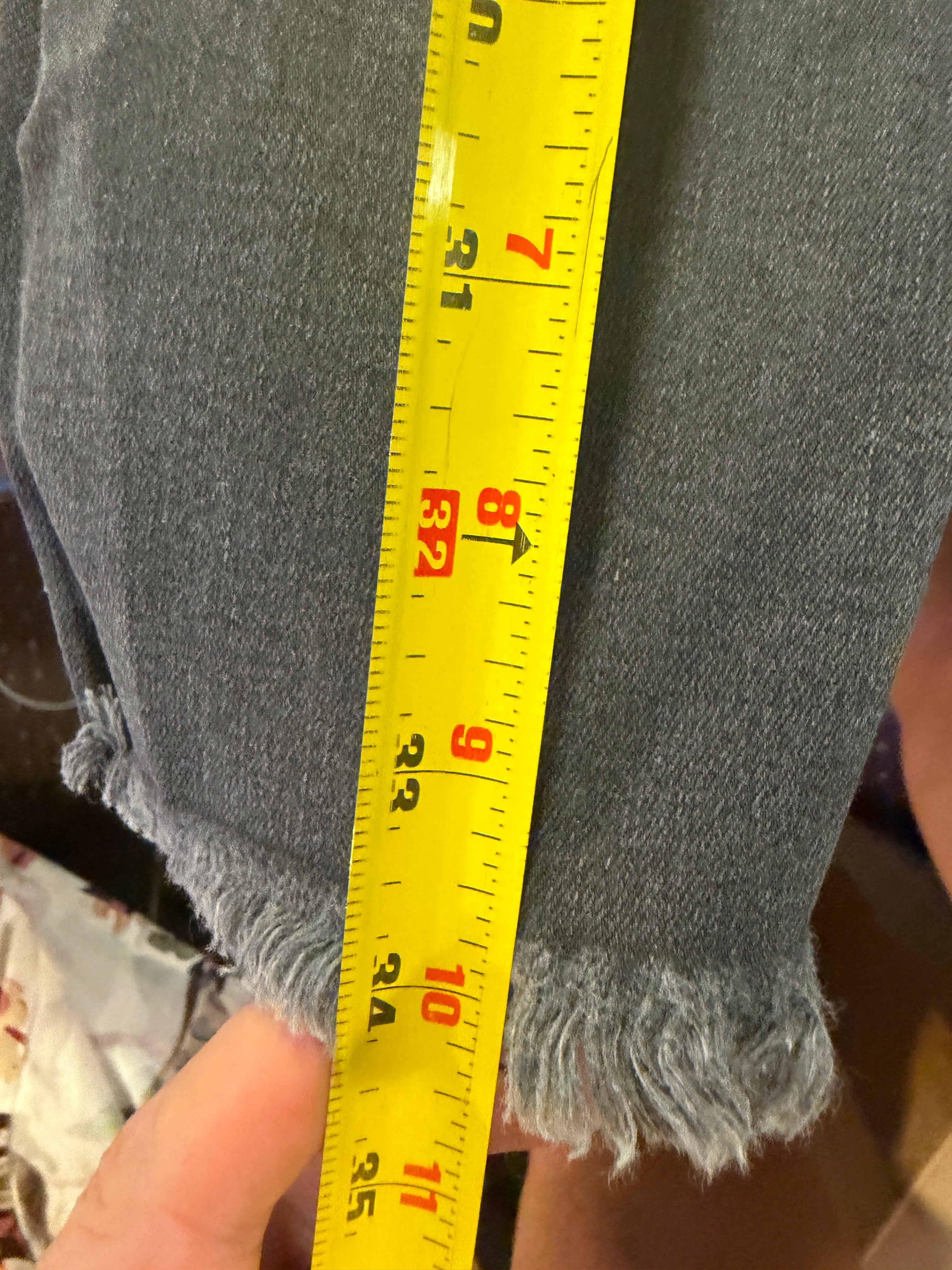 Old Navy Rockstar Mid-Rise Skinny Jeans – Size 6